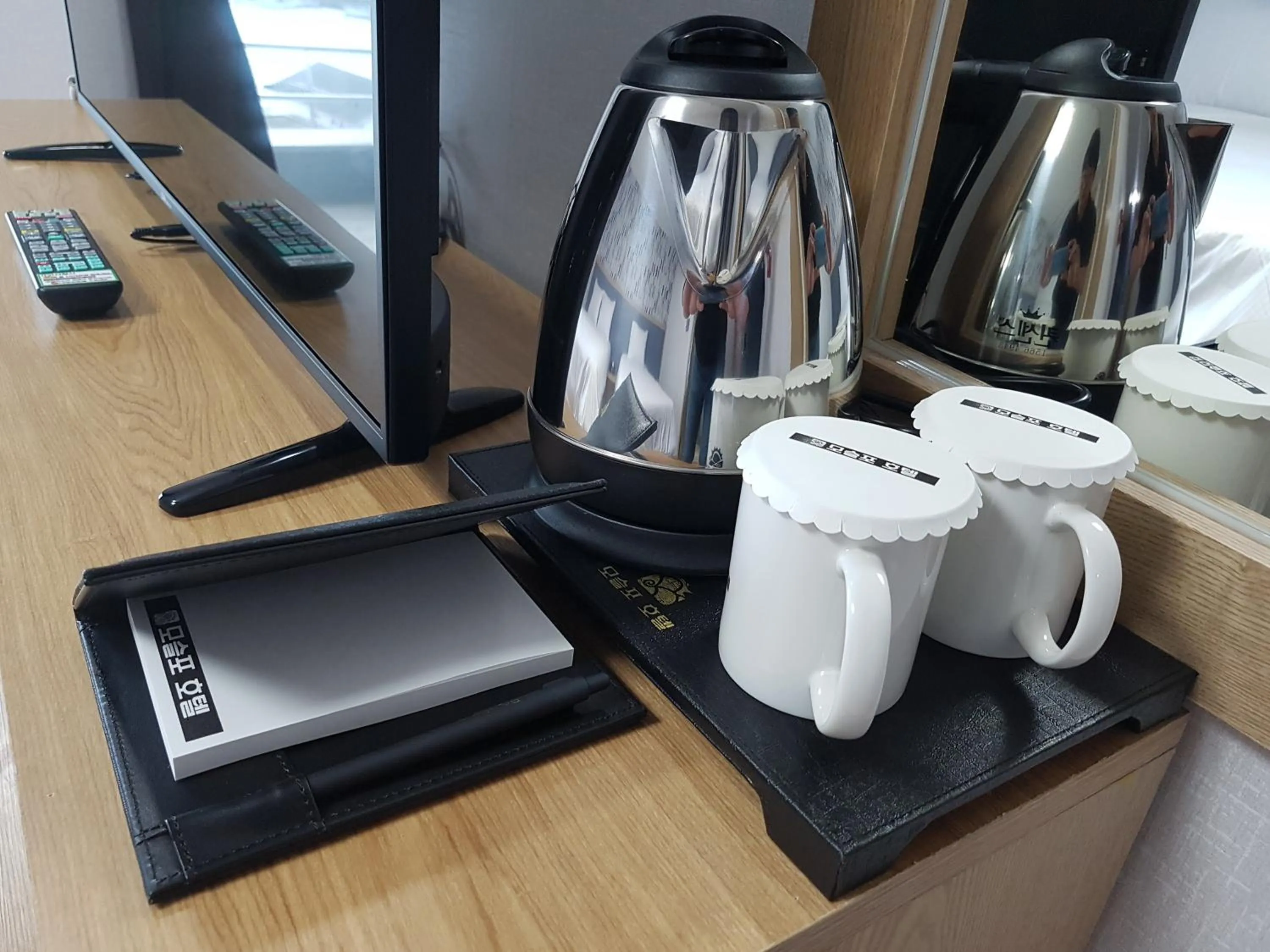 Coffee/tea facilities in Jeju Moseulpo Hotel