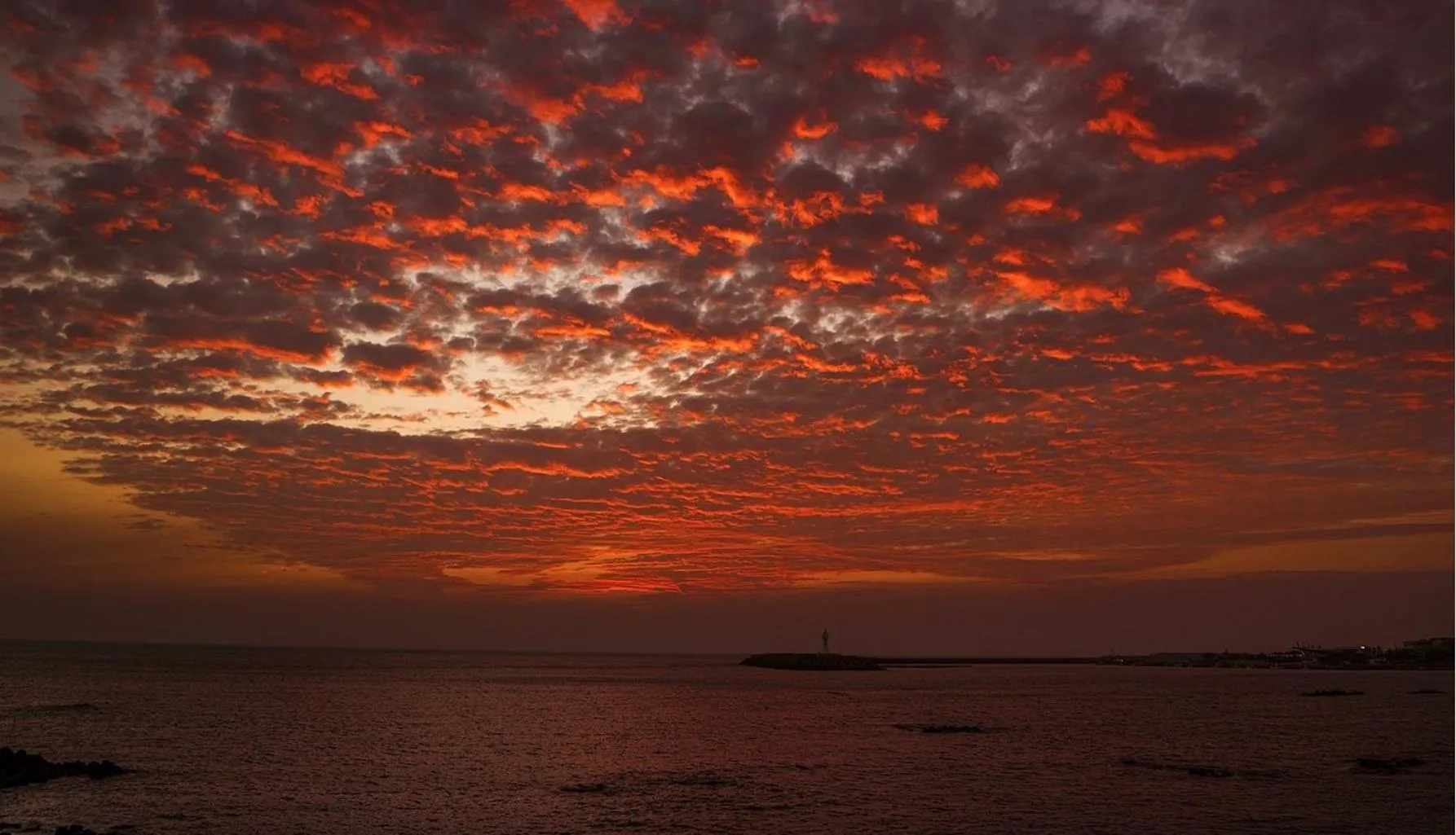 Sunset in Jeju Moseulpo Hotel
