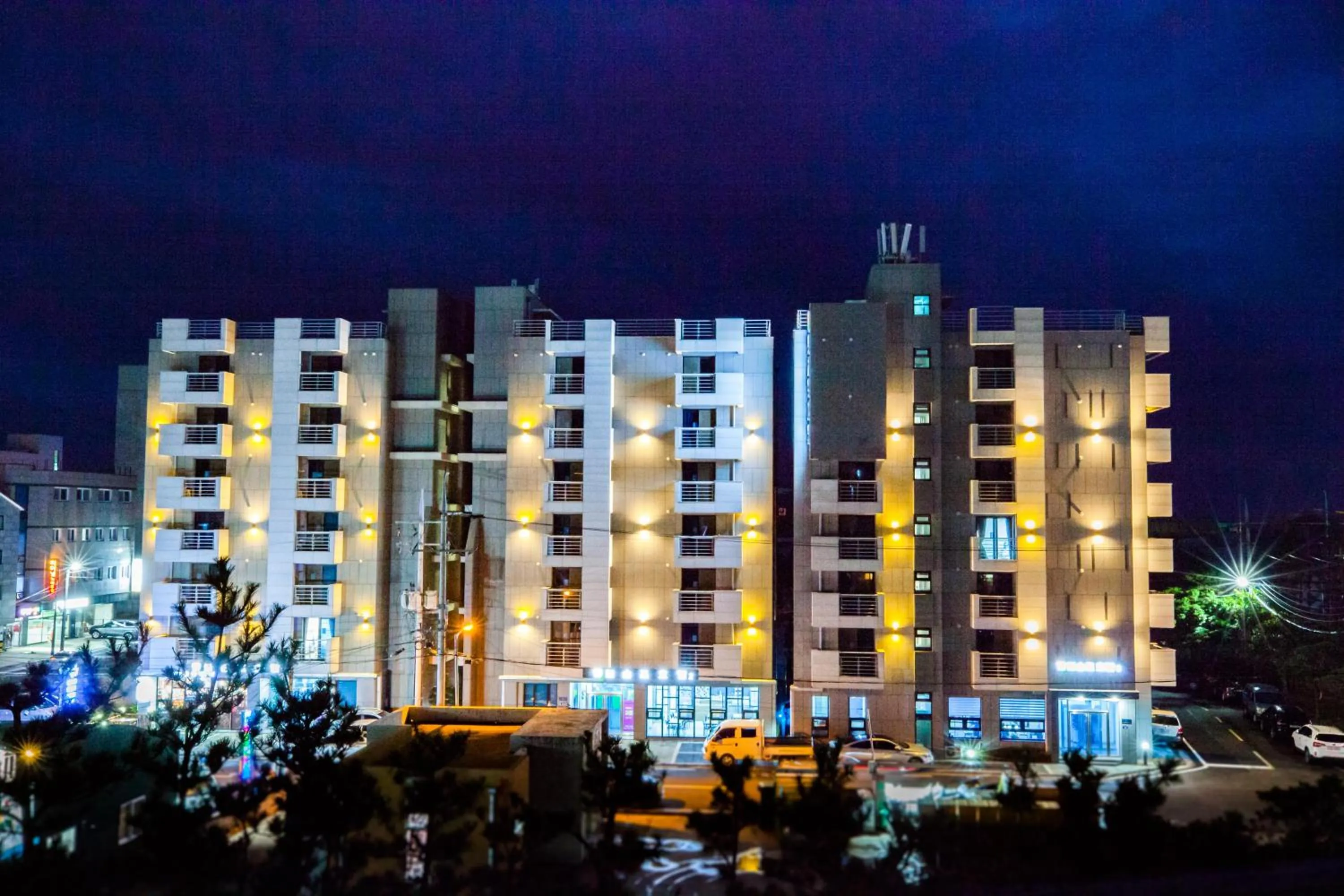 Property building in Jeju Moseulpo Hotel