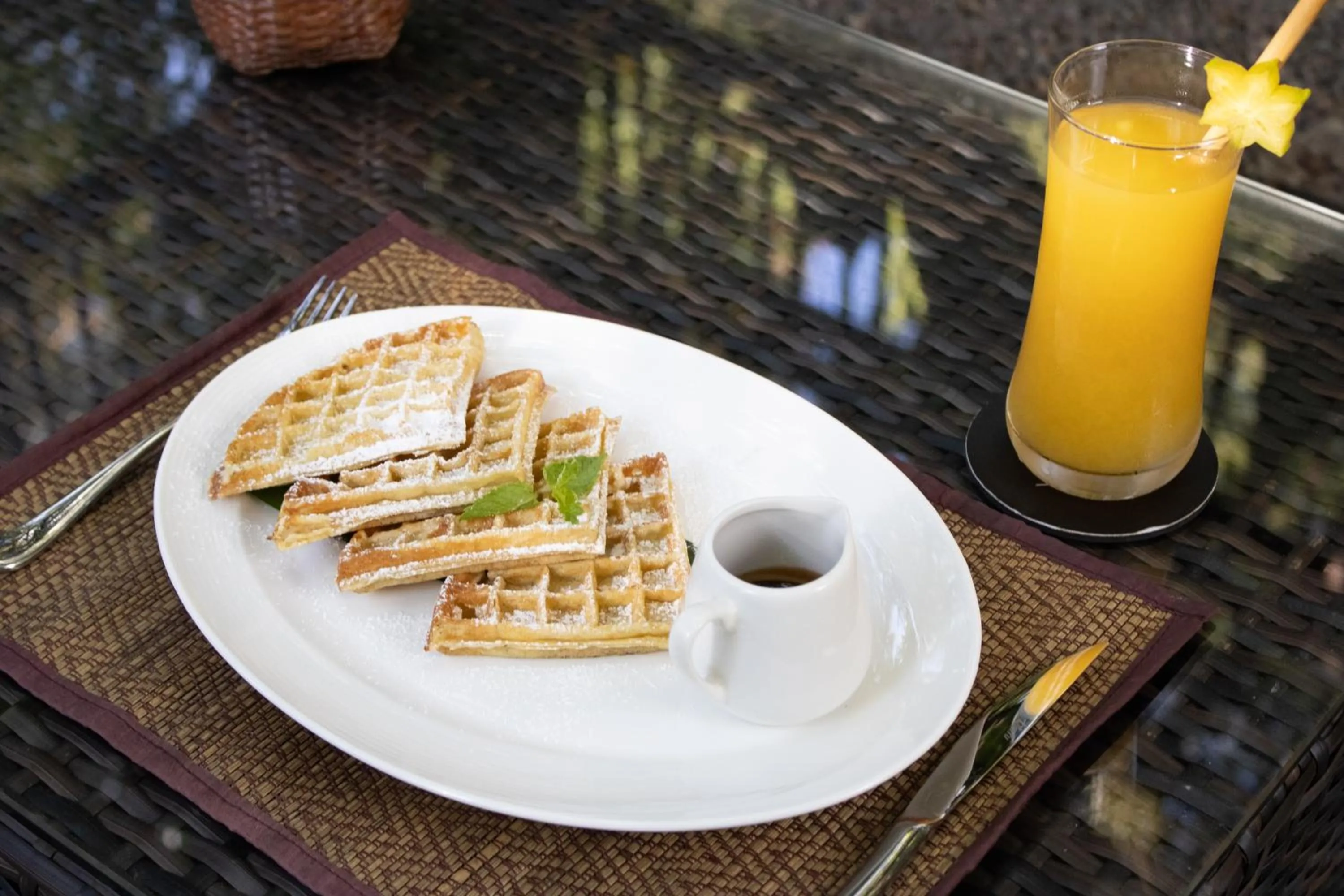 Food in Parasol Blanc