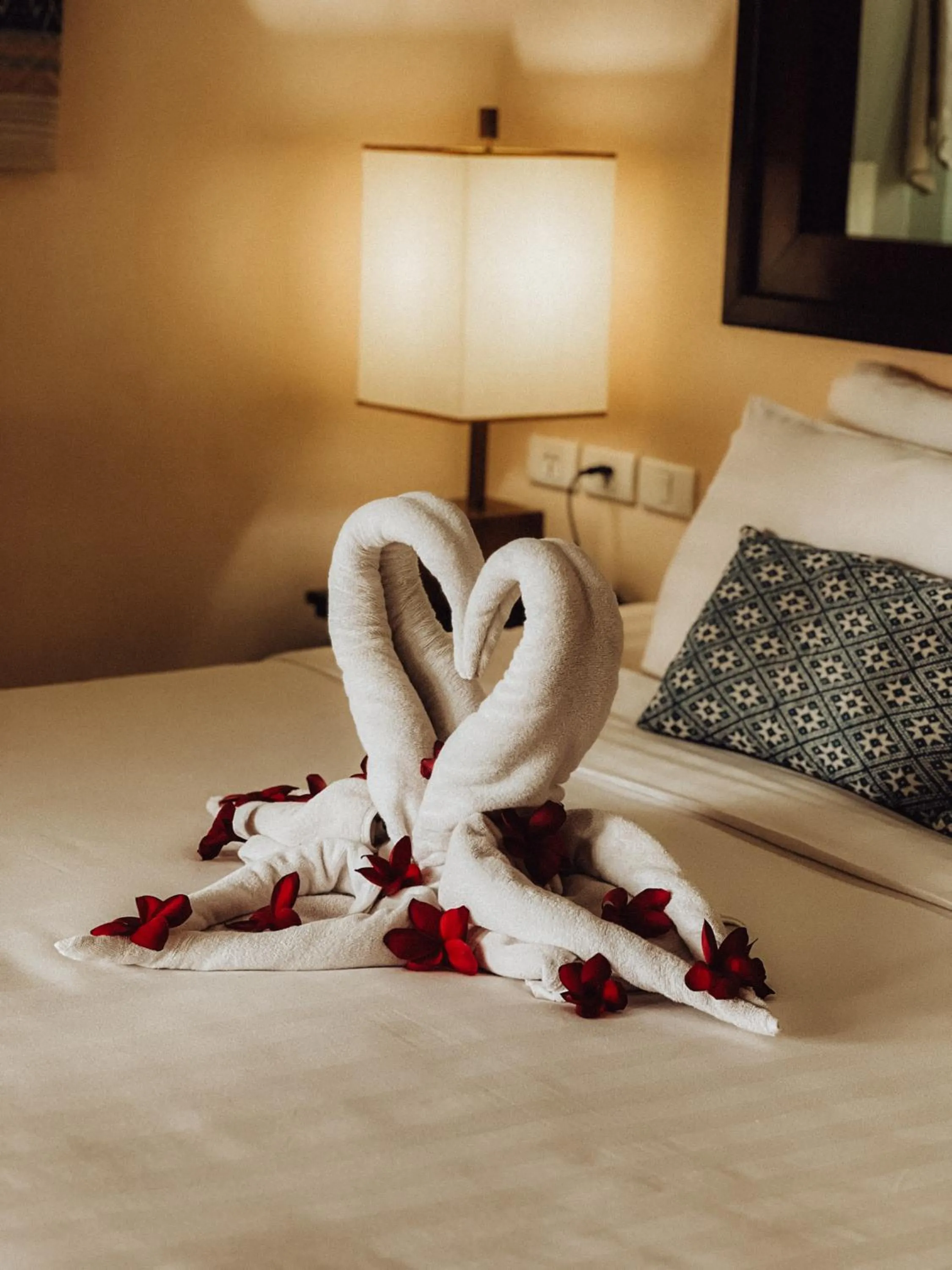 Bed in Parasol Blanc