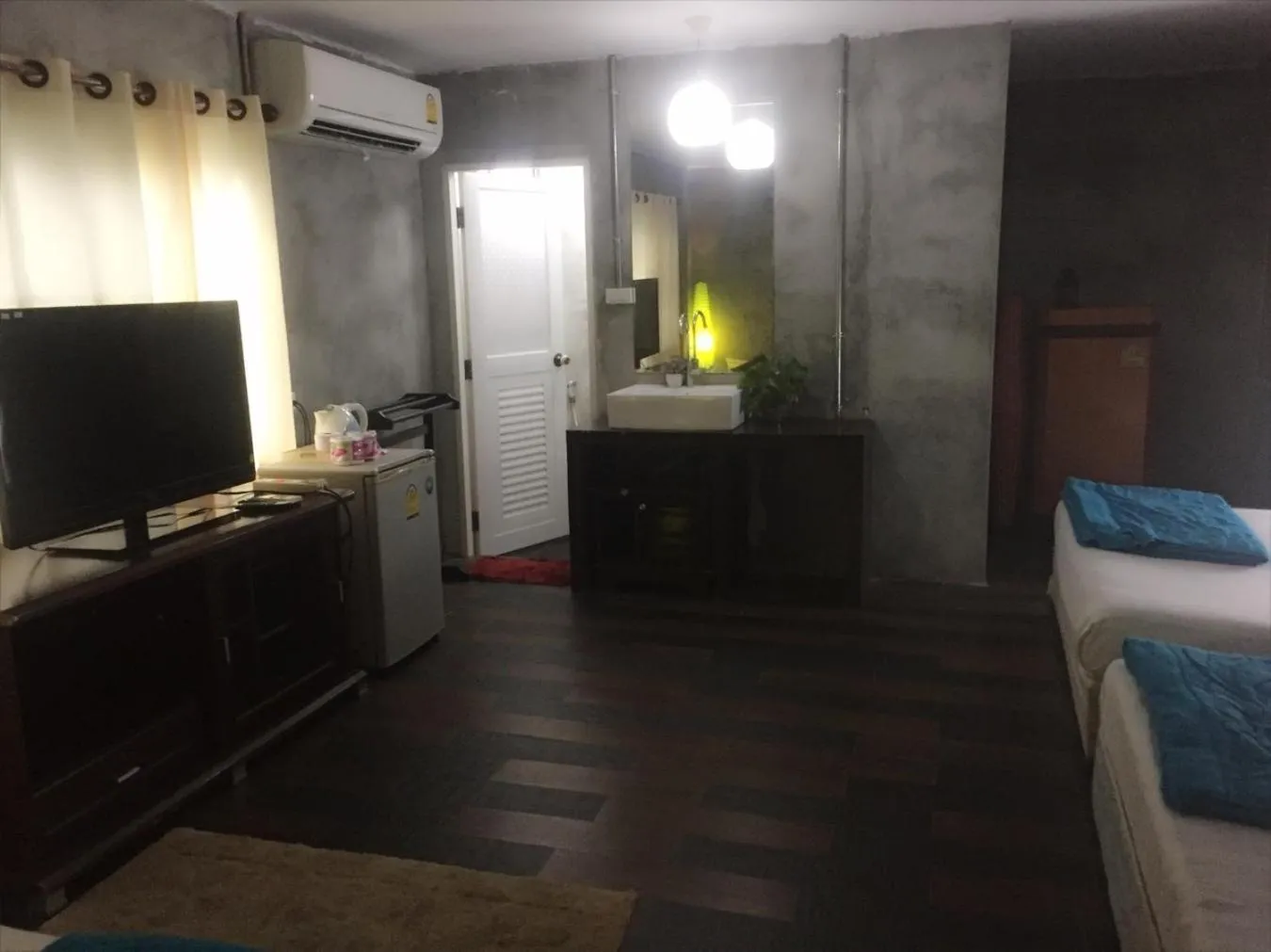 Bed in Crescent Bay Resort