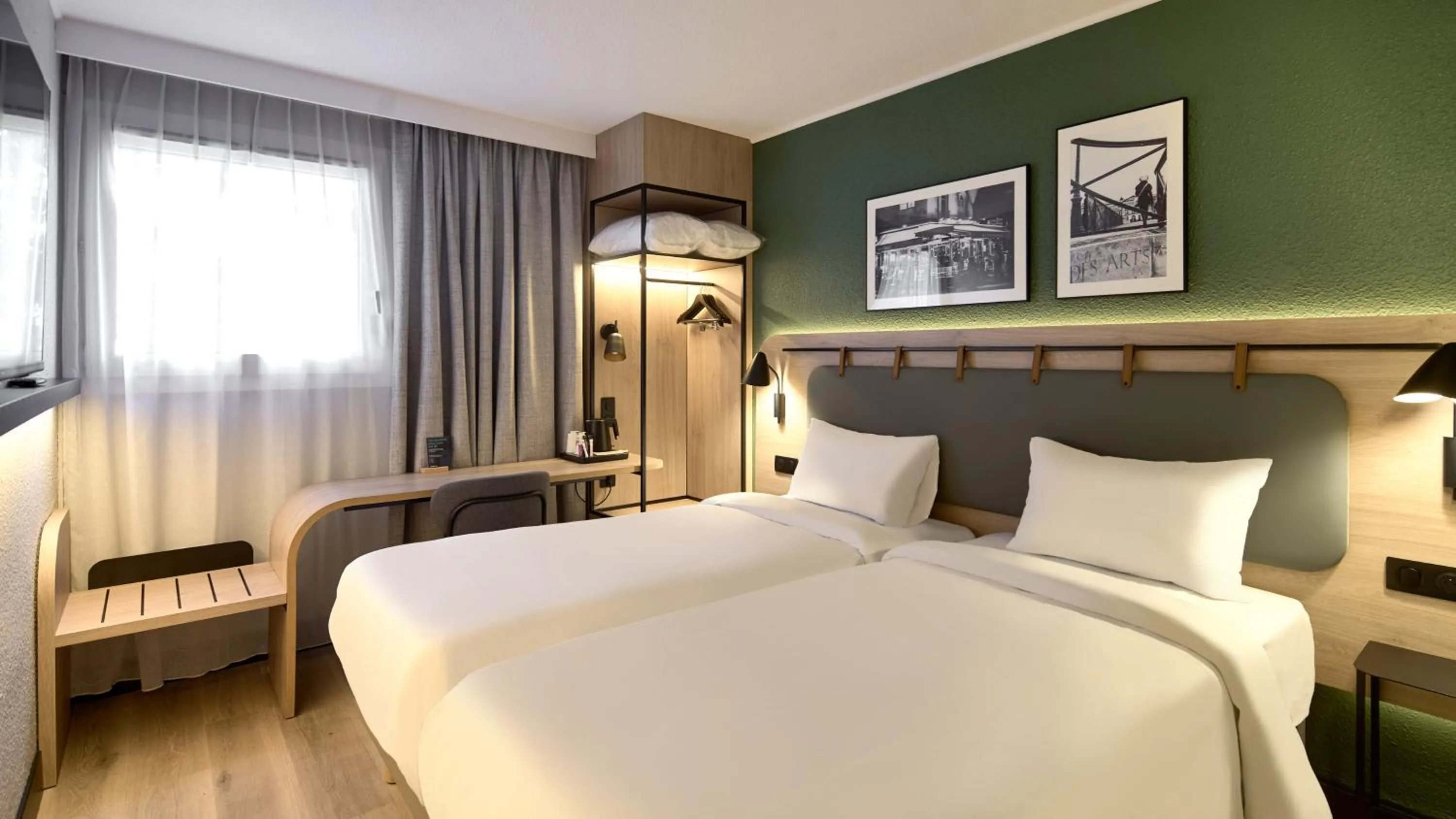 Bed in Campanile Villejuif