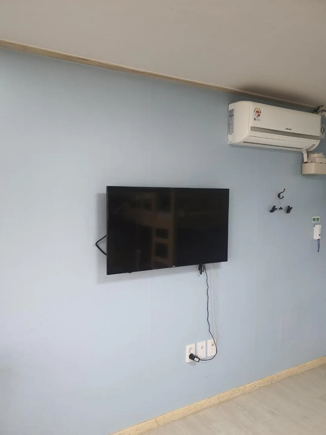 TV and multimedia, TV/Entertainment Center in Big O Show Guesthouse