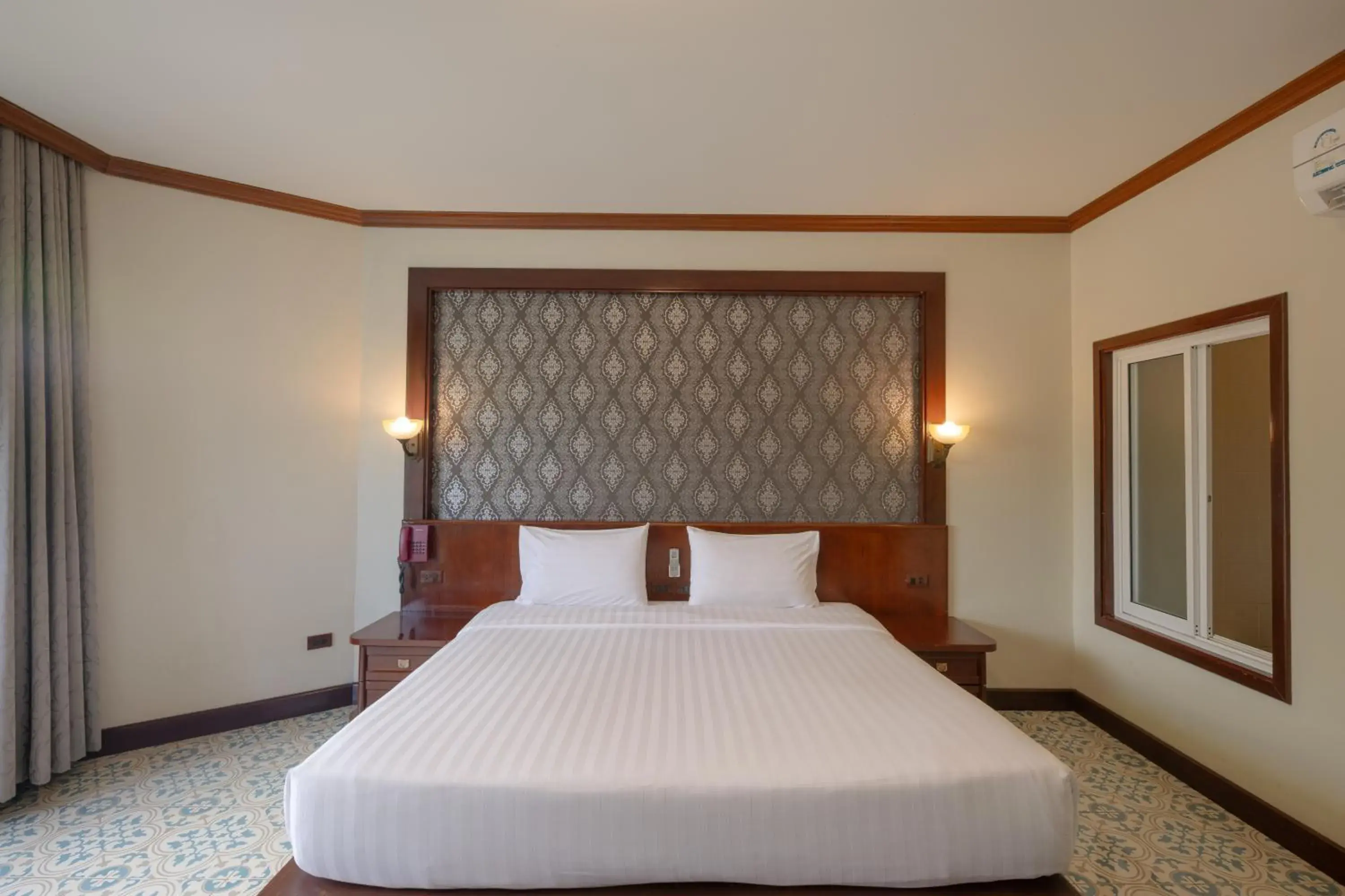 Grand Deluxe Double in Erawan Hotel,Natai Beach Grand Deluxe Double in Erawan Hotel,Natai Beach