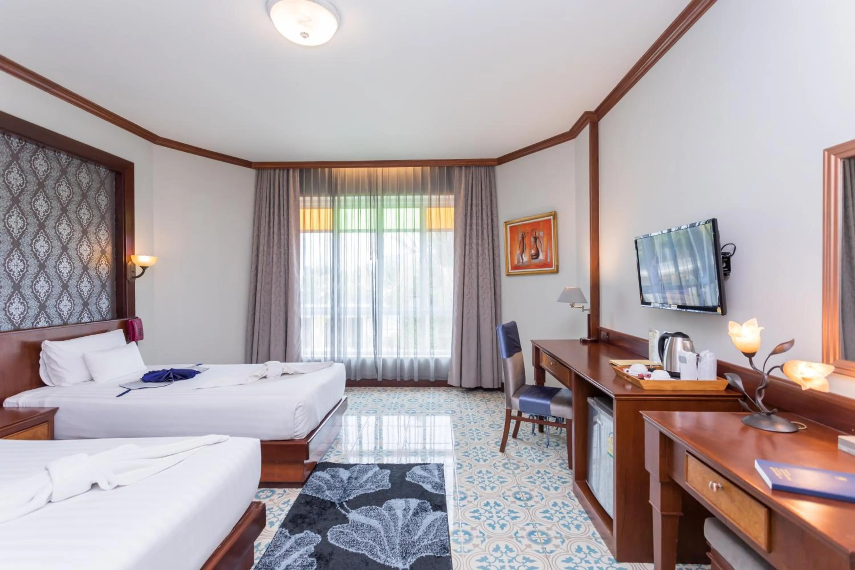 Bedroom, Bed in Erawan Hotel