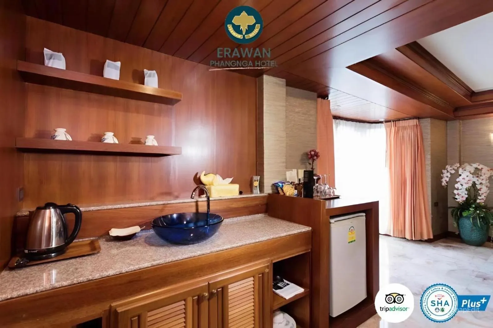 Bedroom in Erawan Hotel