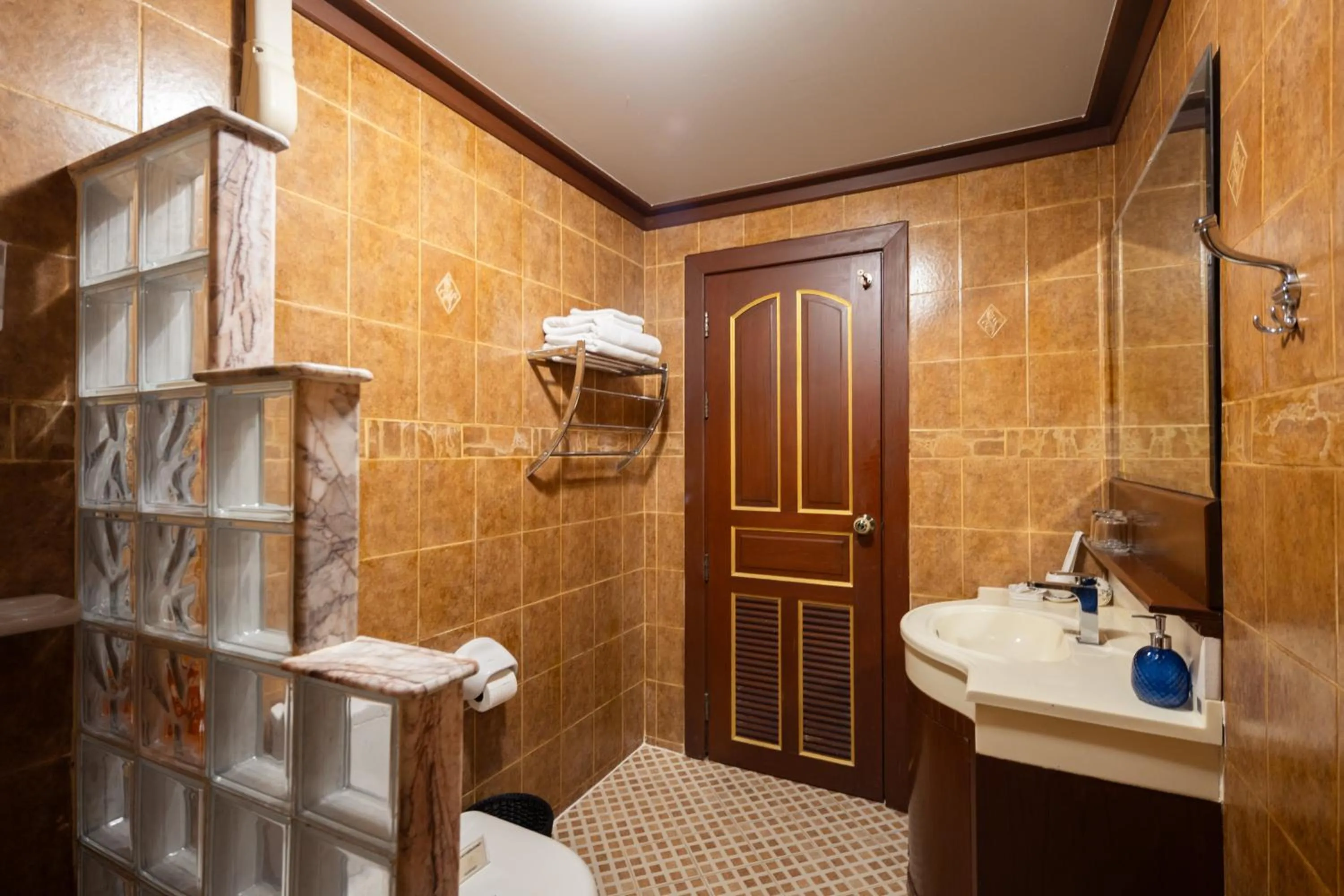 Bathroom in Erawan Phangnga Hotel, Natai Beach