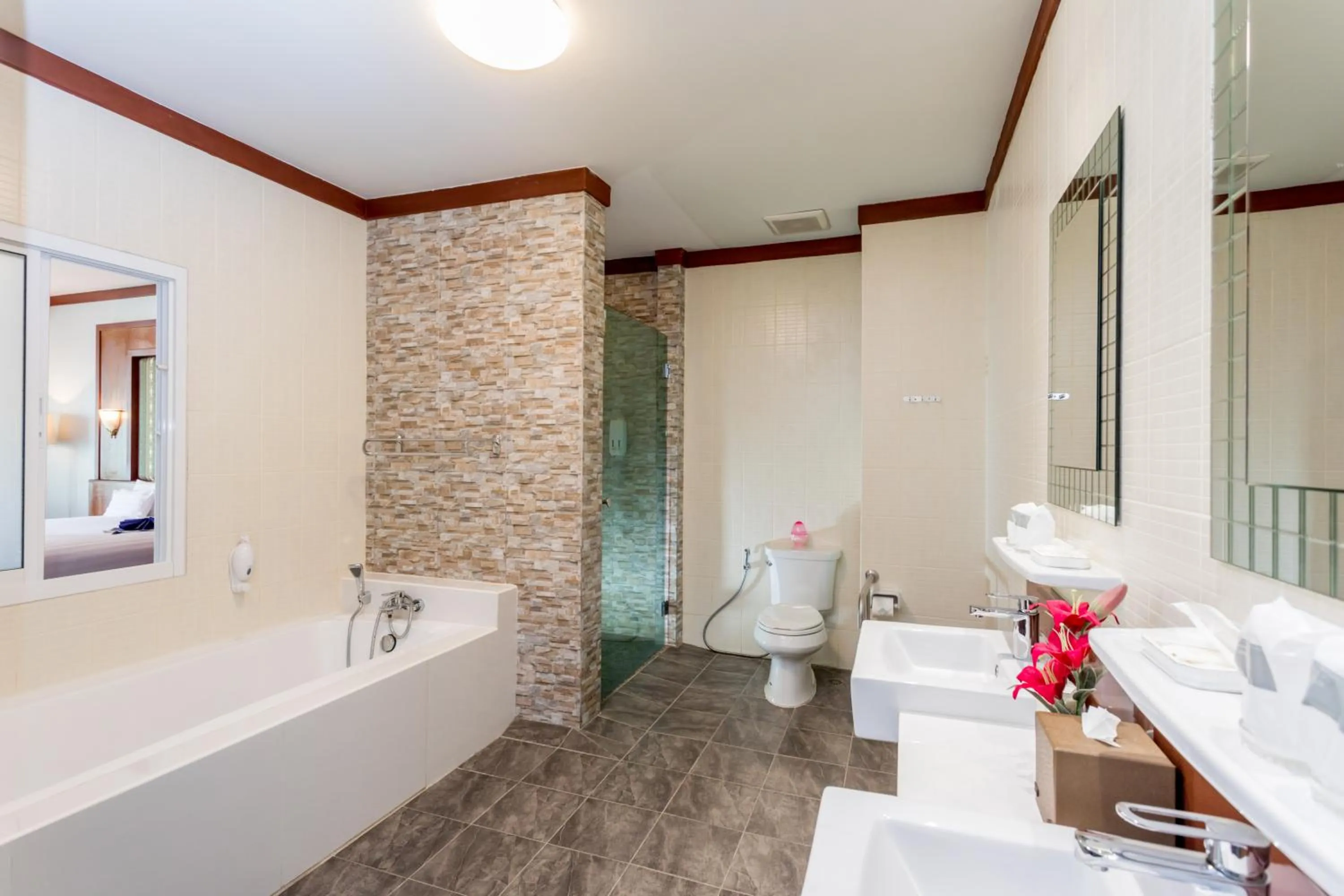 Bath in Erawan Phangnga Hotel, Natai Beach