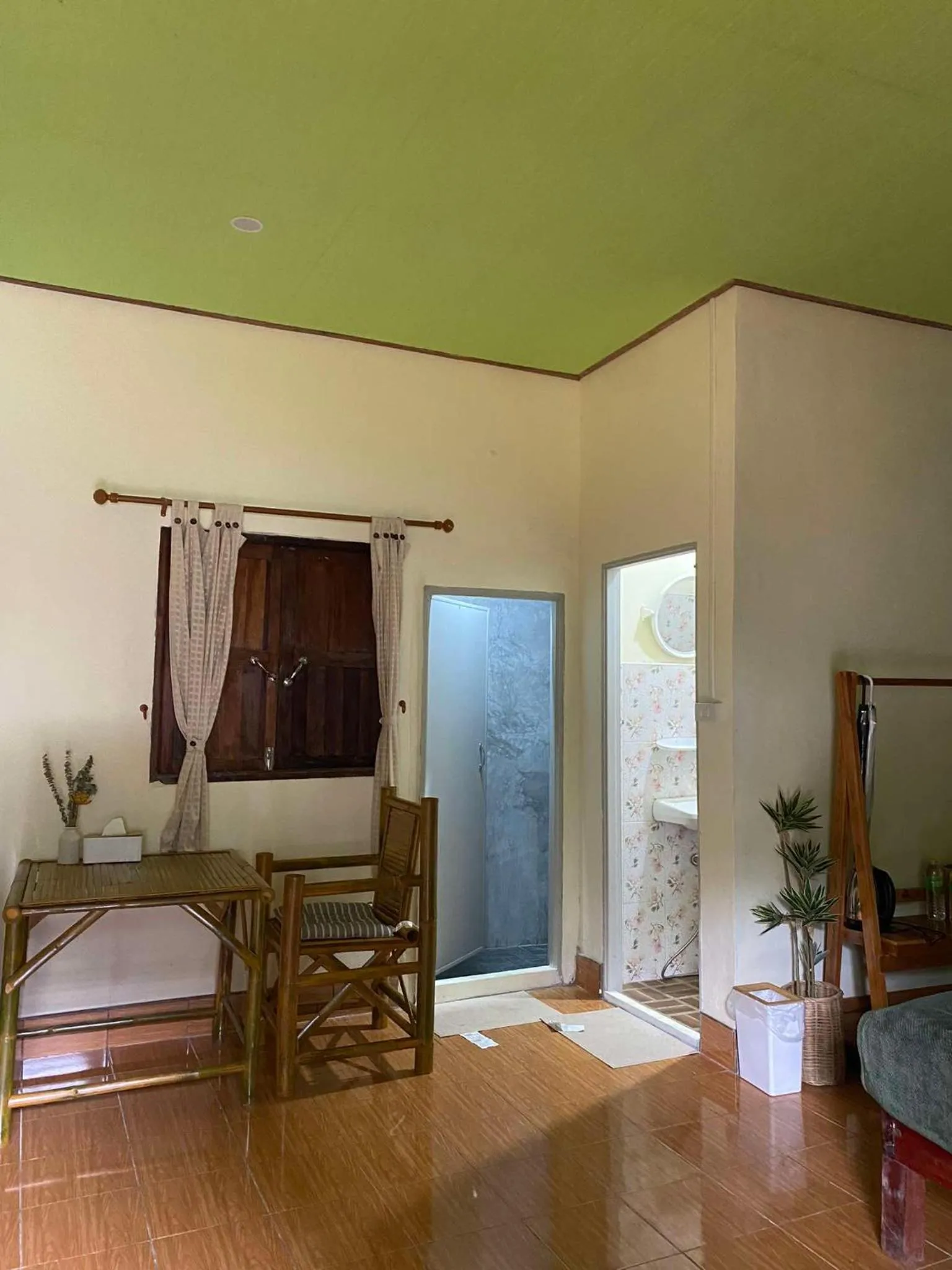 Photo of the whole room, Bed in Khao Sok Green Mountain View