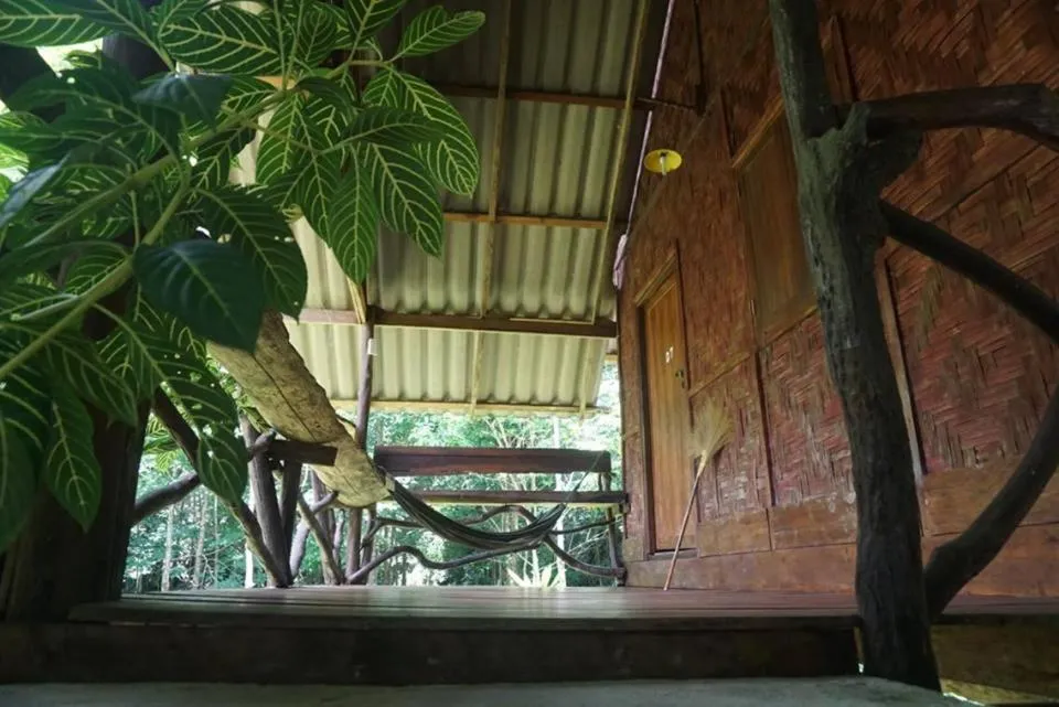 Property building in Khao Sok Green Mountain View