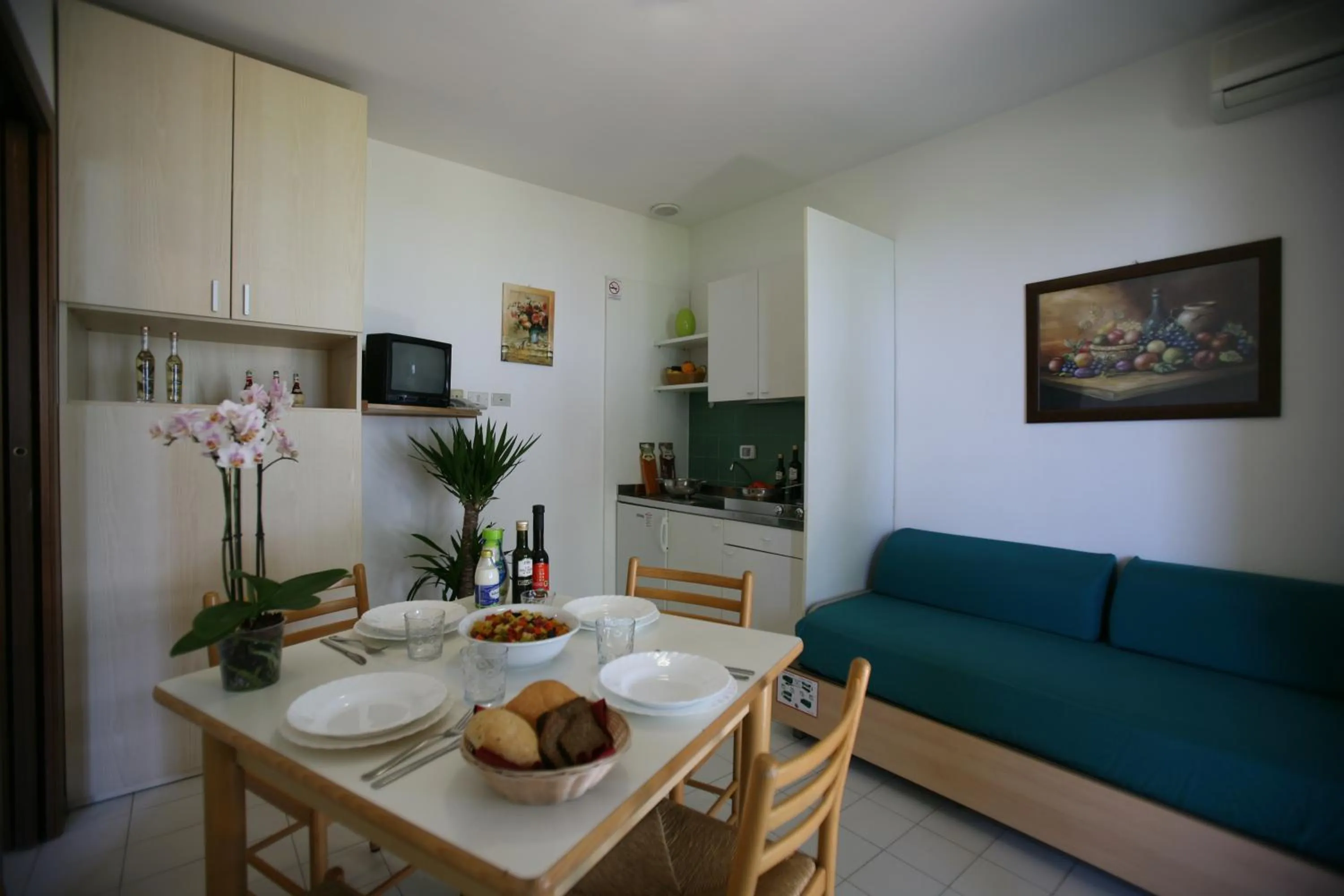 Kitchen or kitchenette in The Garda Village