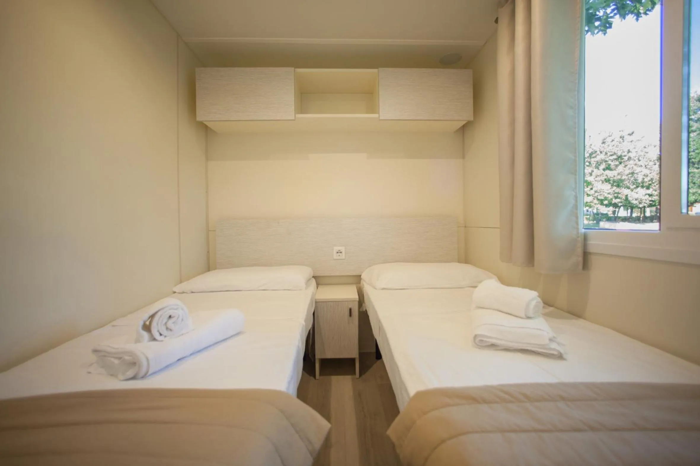 Bedroom, Bed in The Garda Village