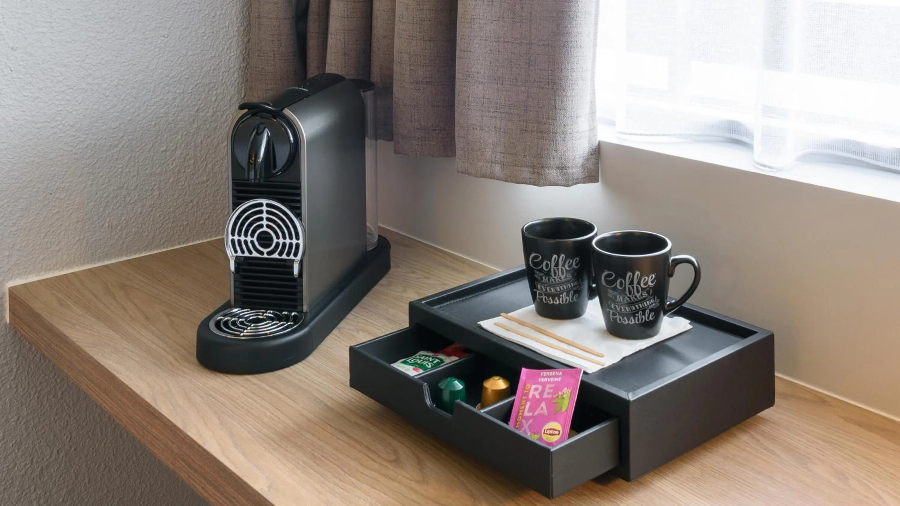 Coffee/tea facilities in Campanile NATURE - Cahors