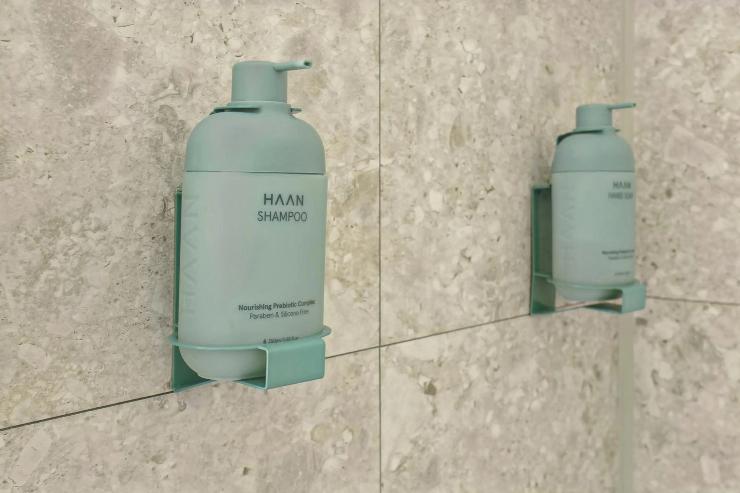 Bathroom in Le 2 By Hotel Akena - La Ferté Bernard