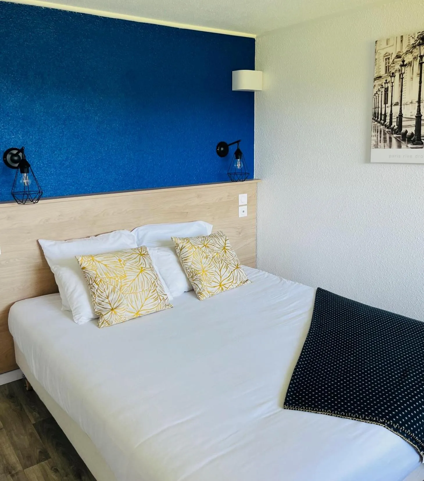 Bedroom, Bed in Le 2 By Hotel Akena - La Ferté Bernard