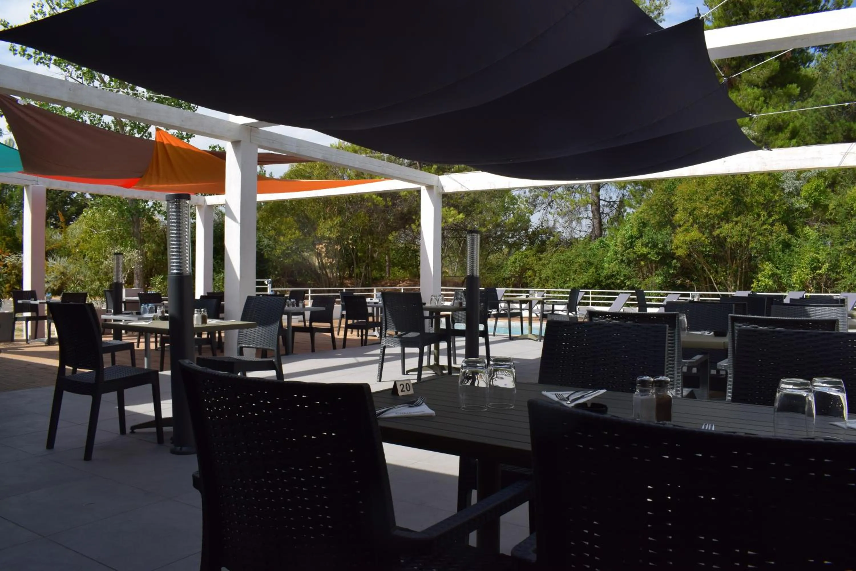 Restaurant/places to eat in Campanile Aix En Provence Ouest - Jas de Bouffan