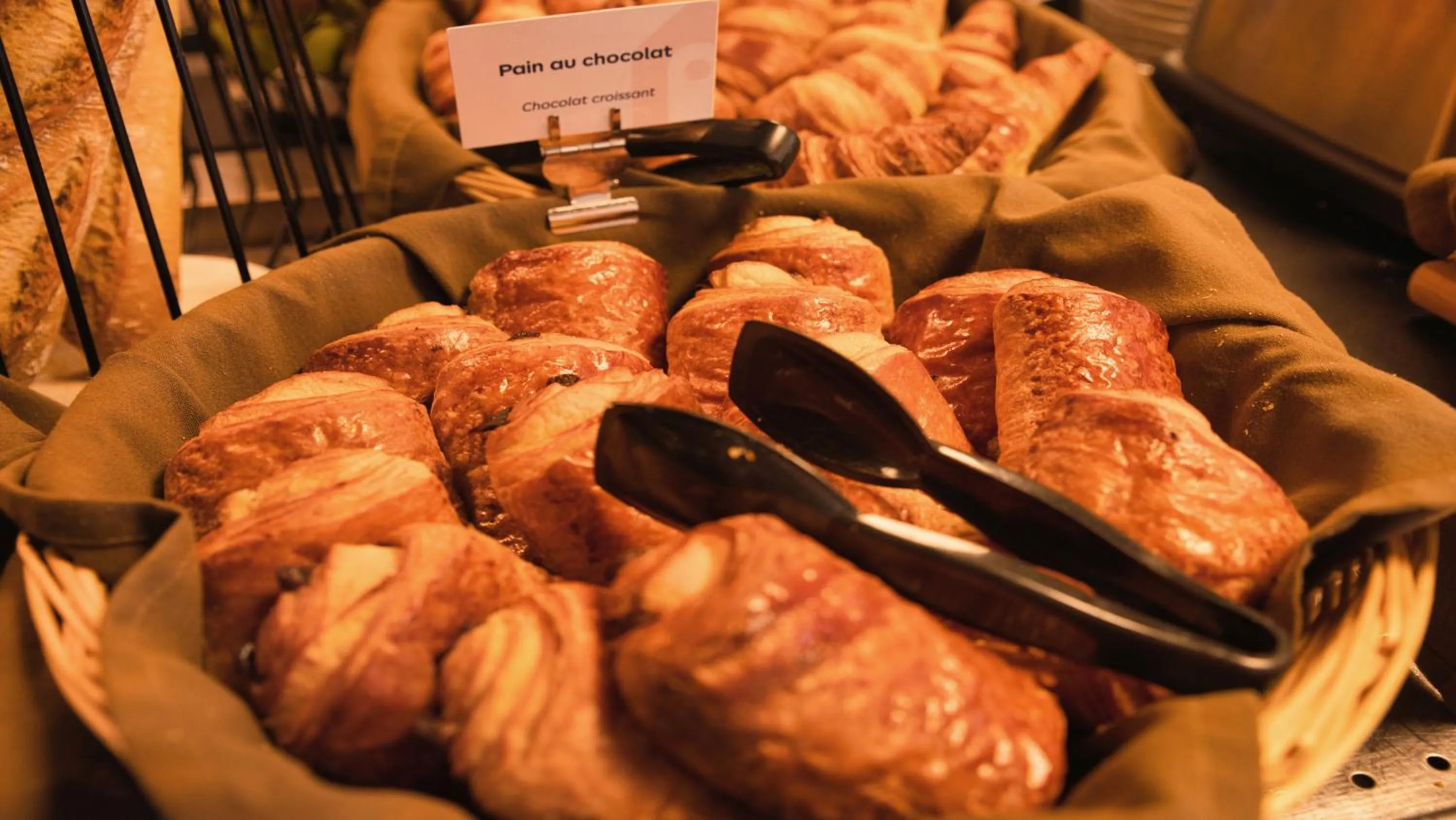 Buffet breakfast in Campanile NATURE - Dreux