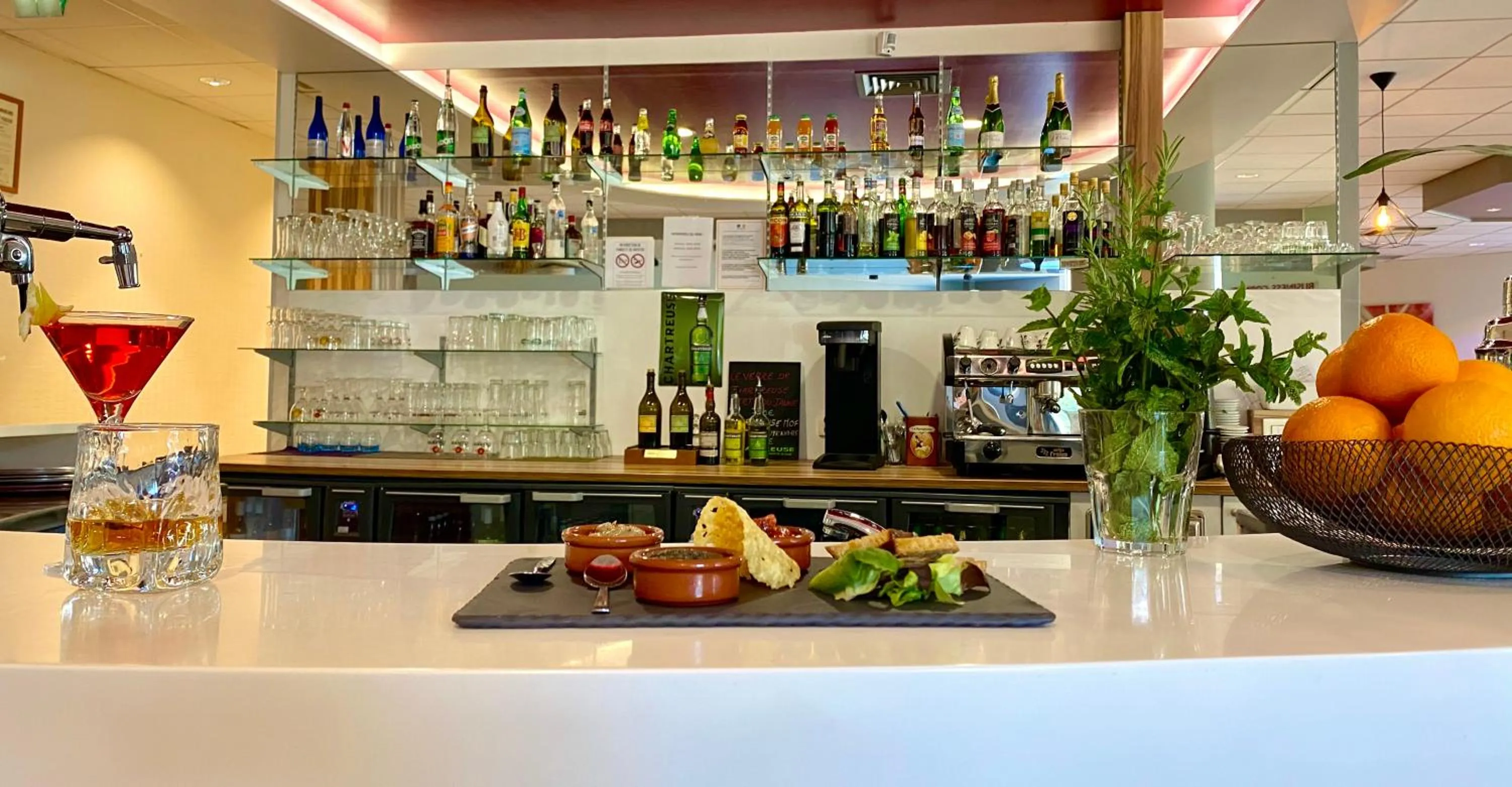 Staff in Hôtel Le Néron - Logis