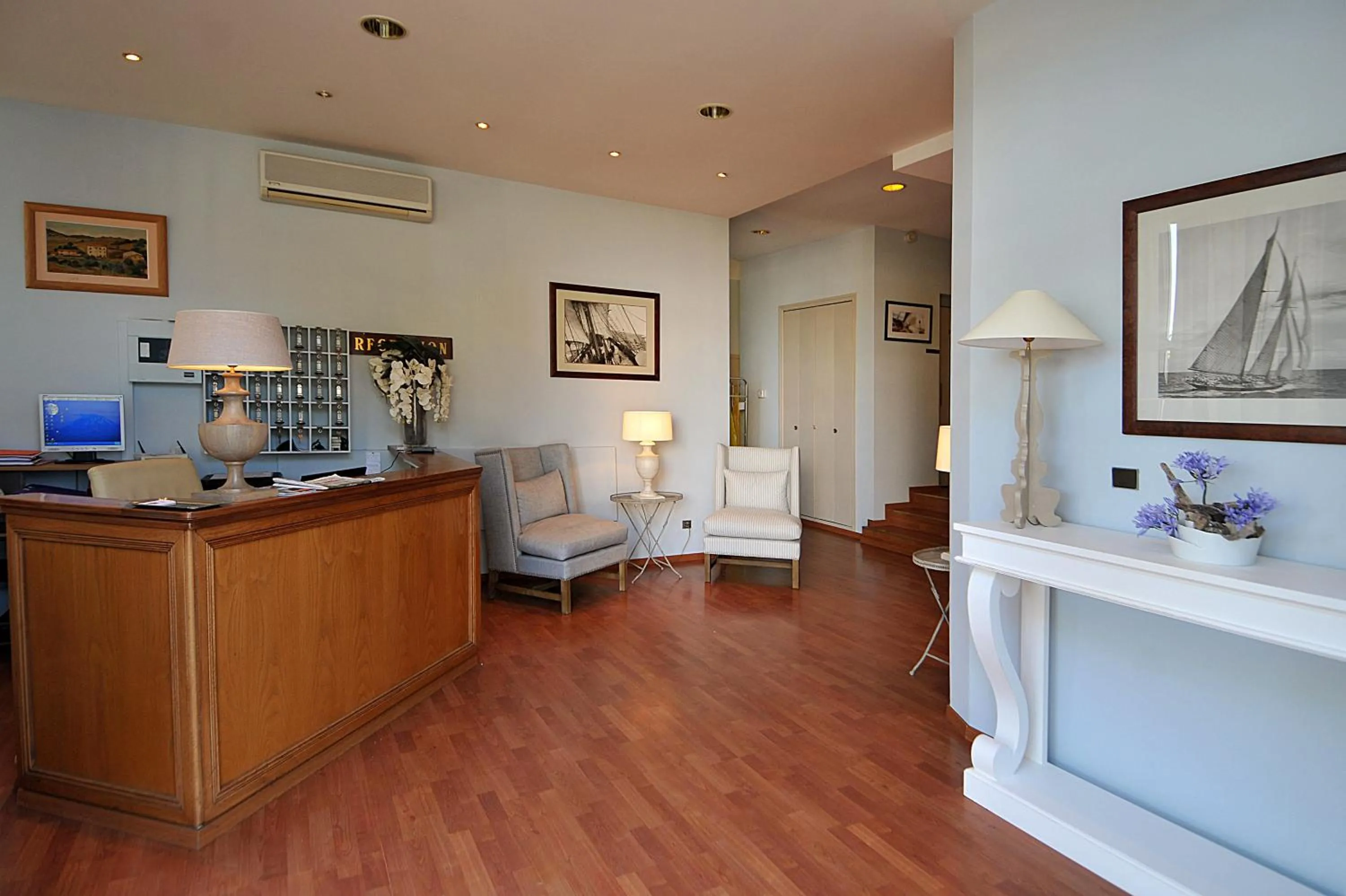 Lobby or reception in Hotel Santa Maria