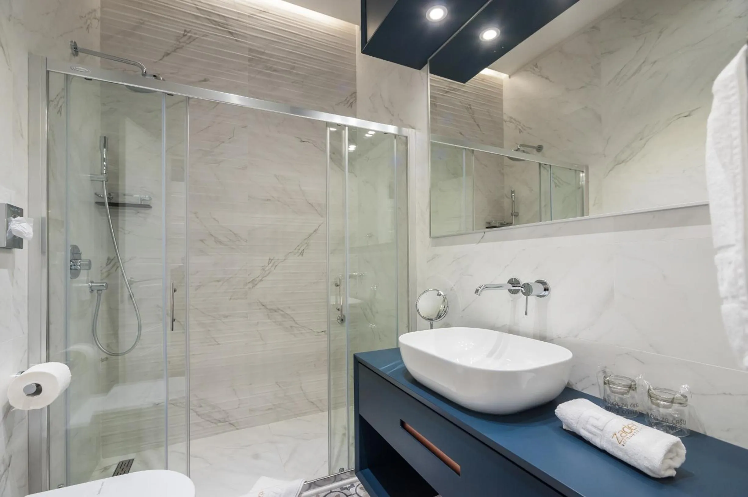 Bathroom in Zadera Accommodation