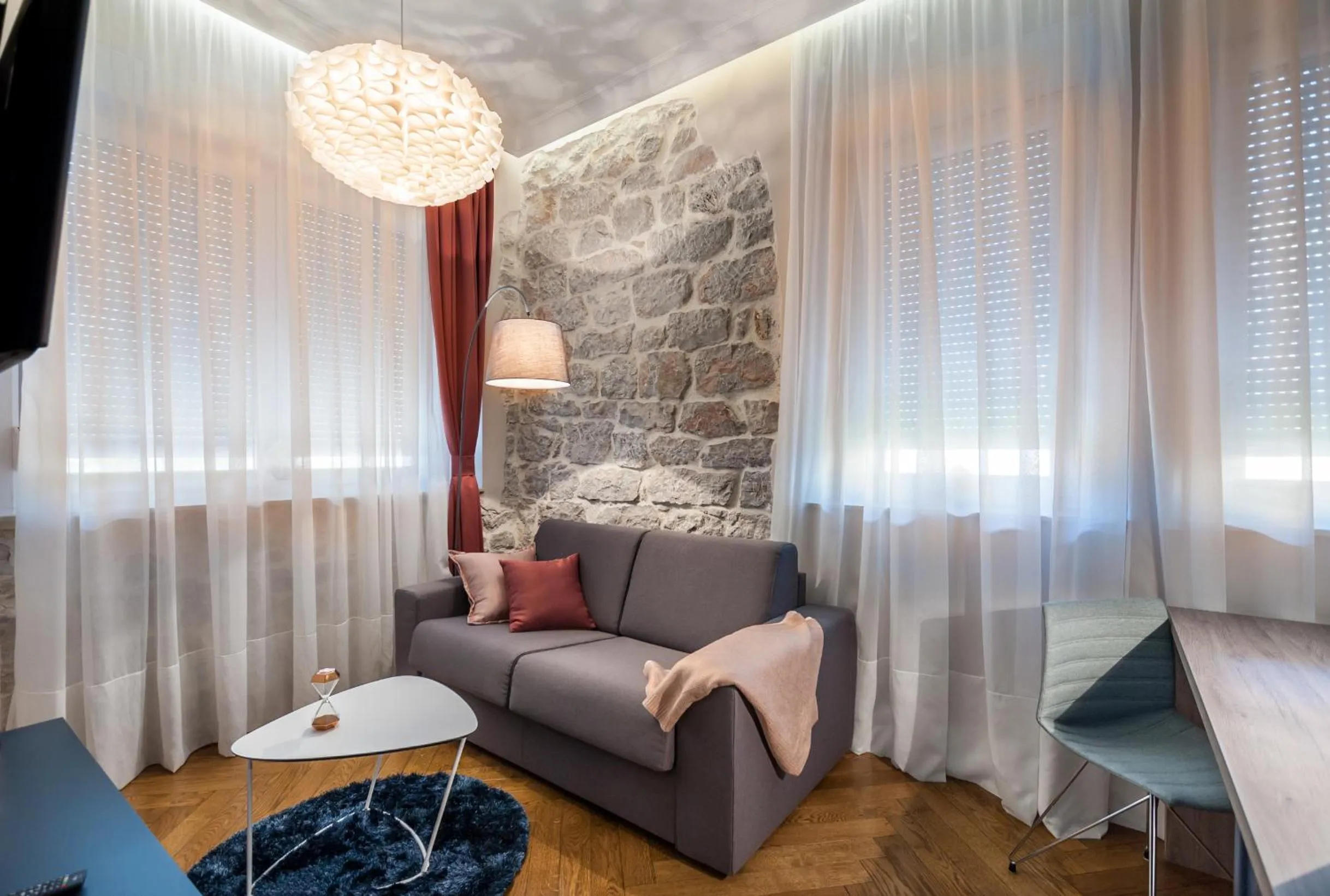 Seating area, Bed in Zadera Accommodation