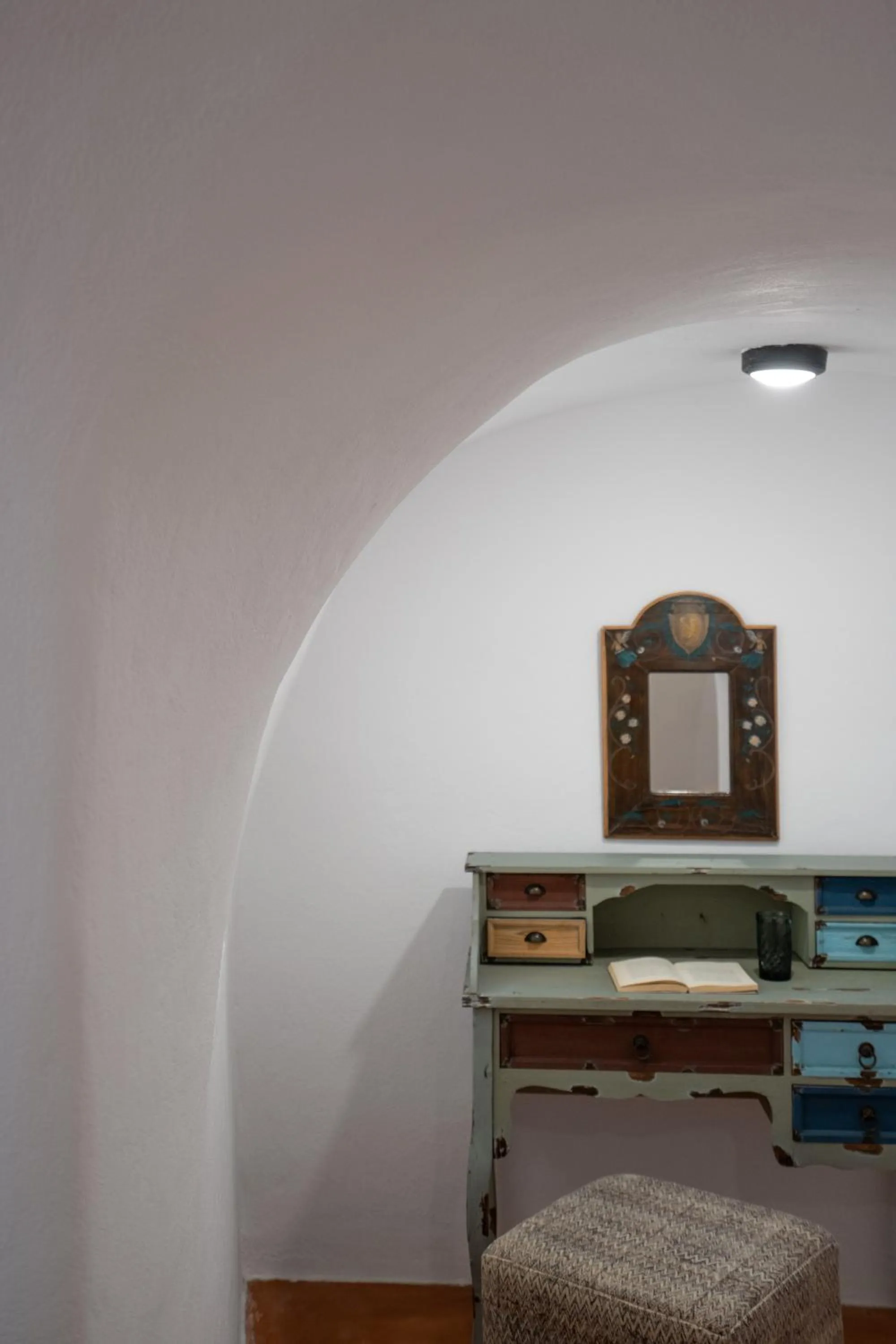 Seating area in Kastro Mansion