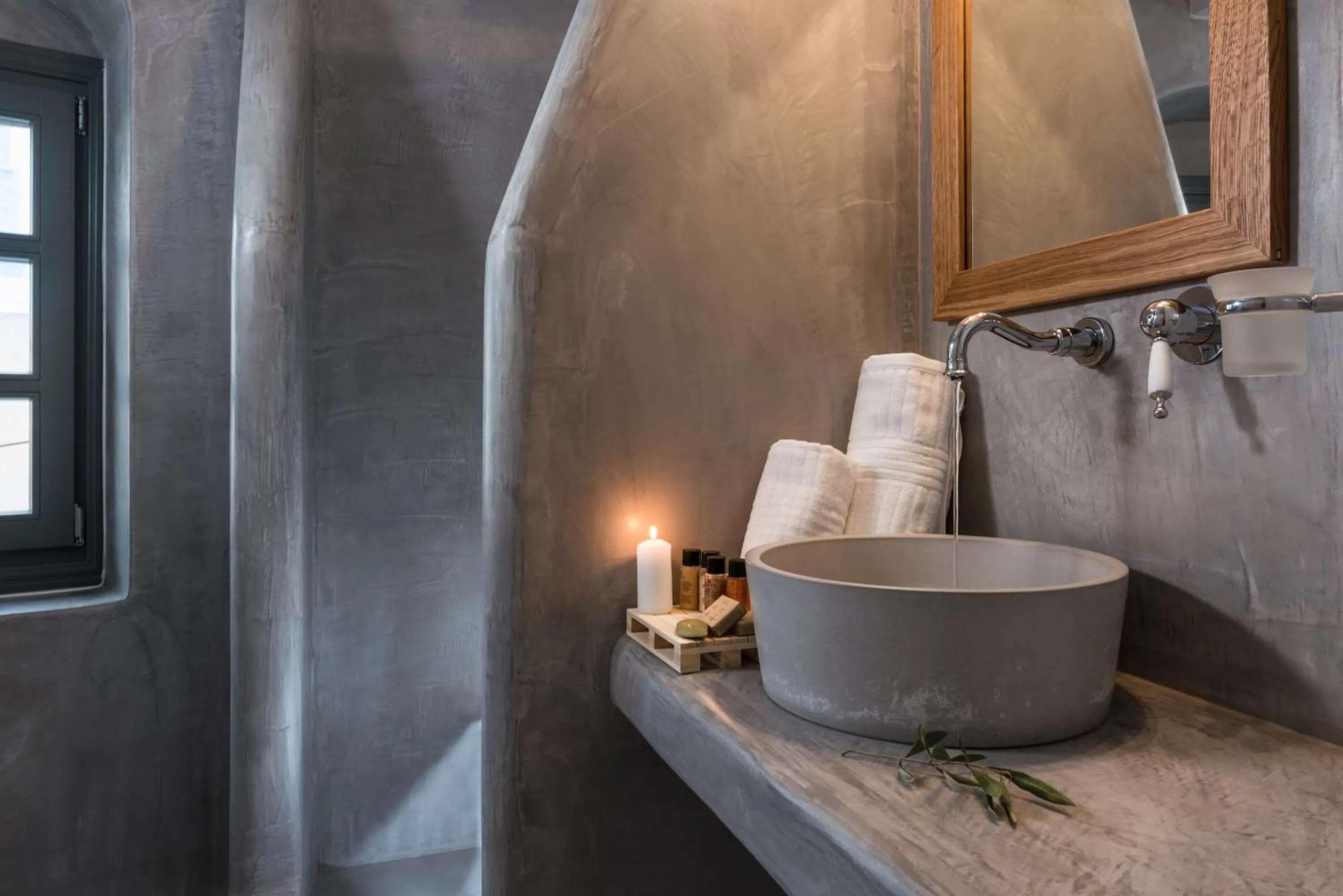 Bathroom in Kastro Mansion