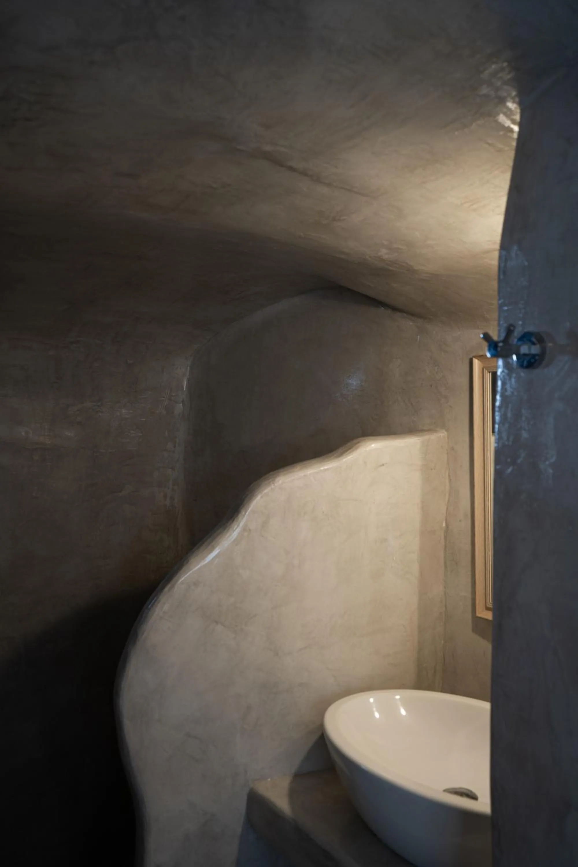 Bathroom in Kastro Mansion