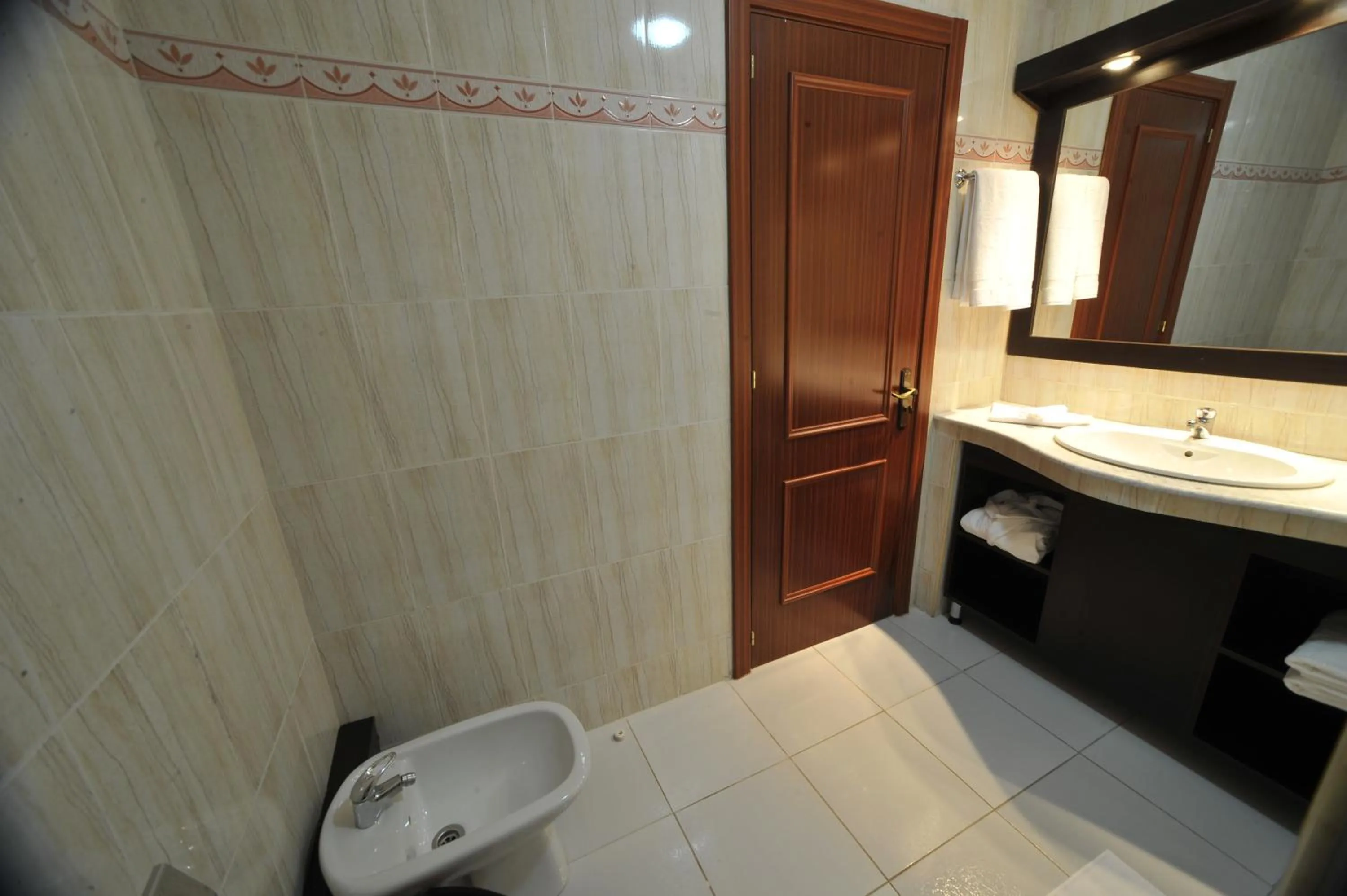 Bathroom in Numidien Hotel