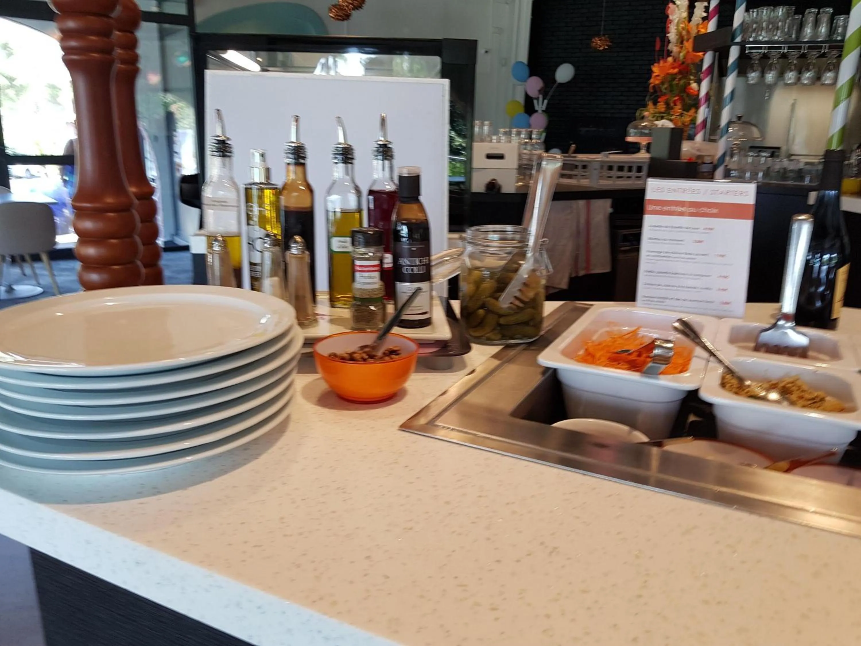 Restaurant/places to eat in ibis Styles Fréjus St Raphael