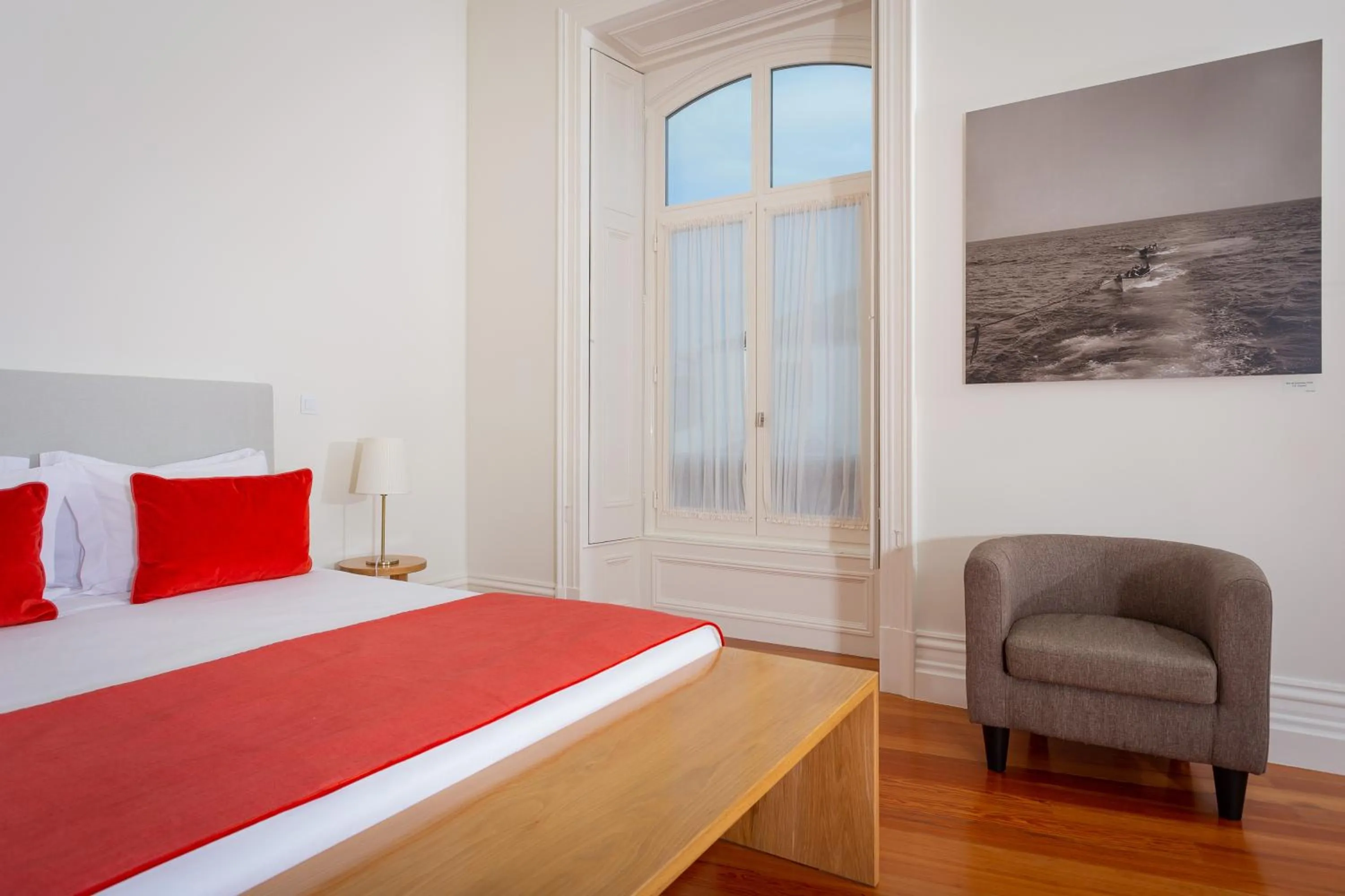 Bed in AC-Armazéns Cogumbreiro