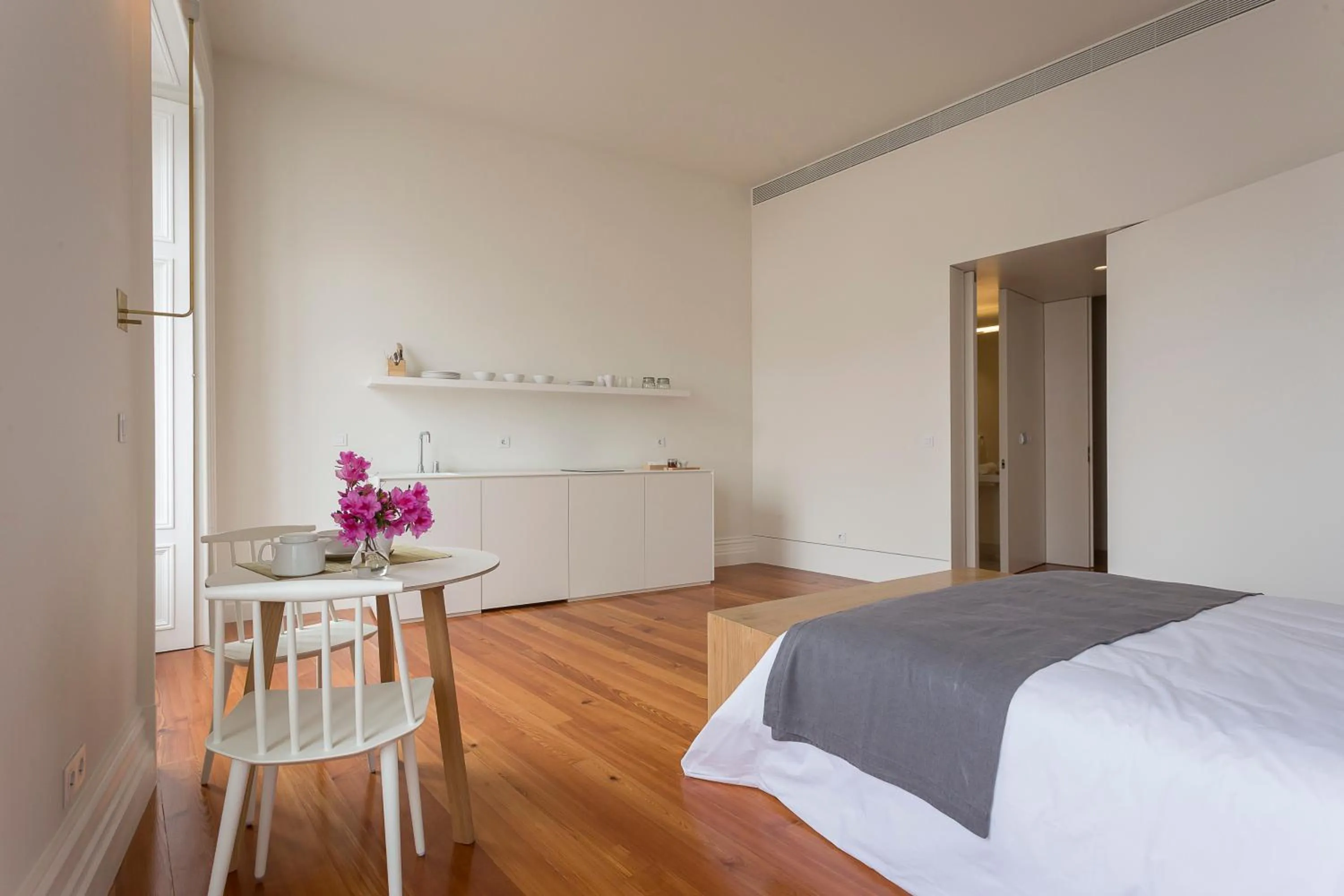 Dining area, Bed in AC-Armazéns Cogumbreiro