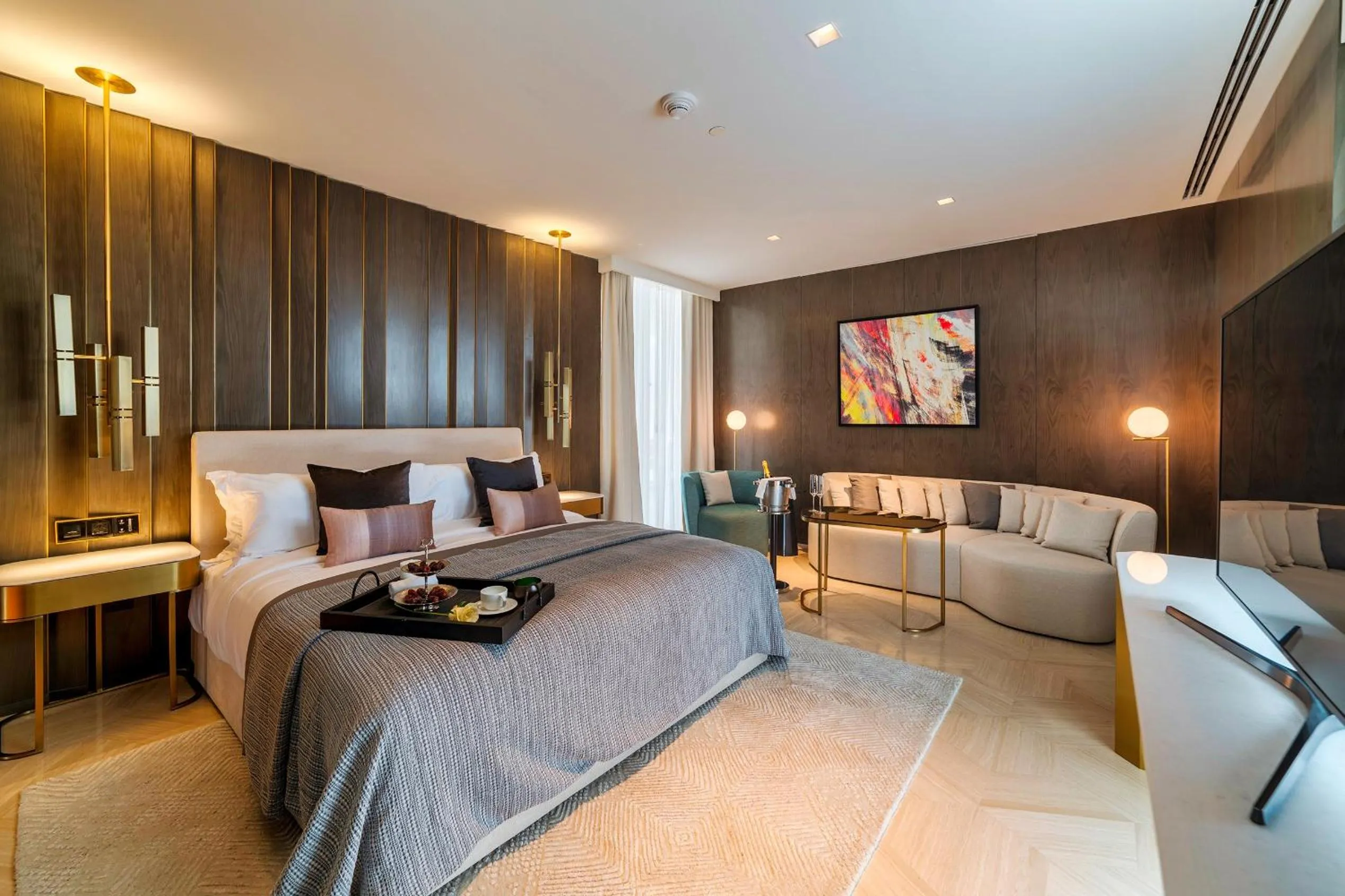 Bedroom, Bed in FIVE Palm Jumeirah Dubai