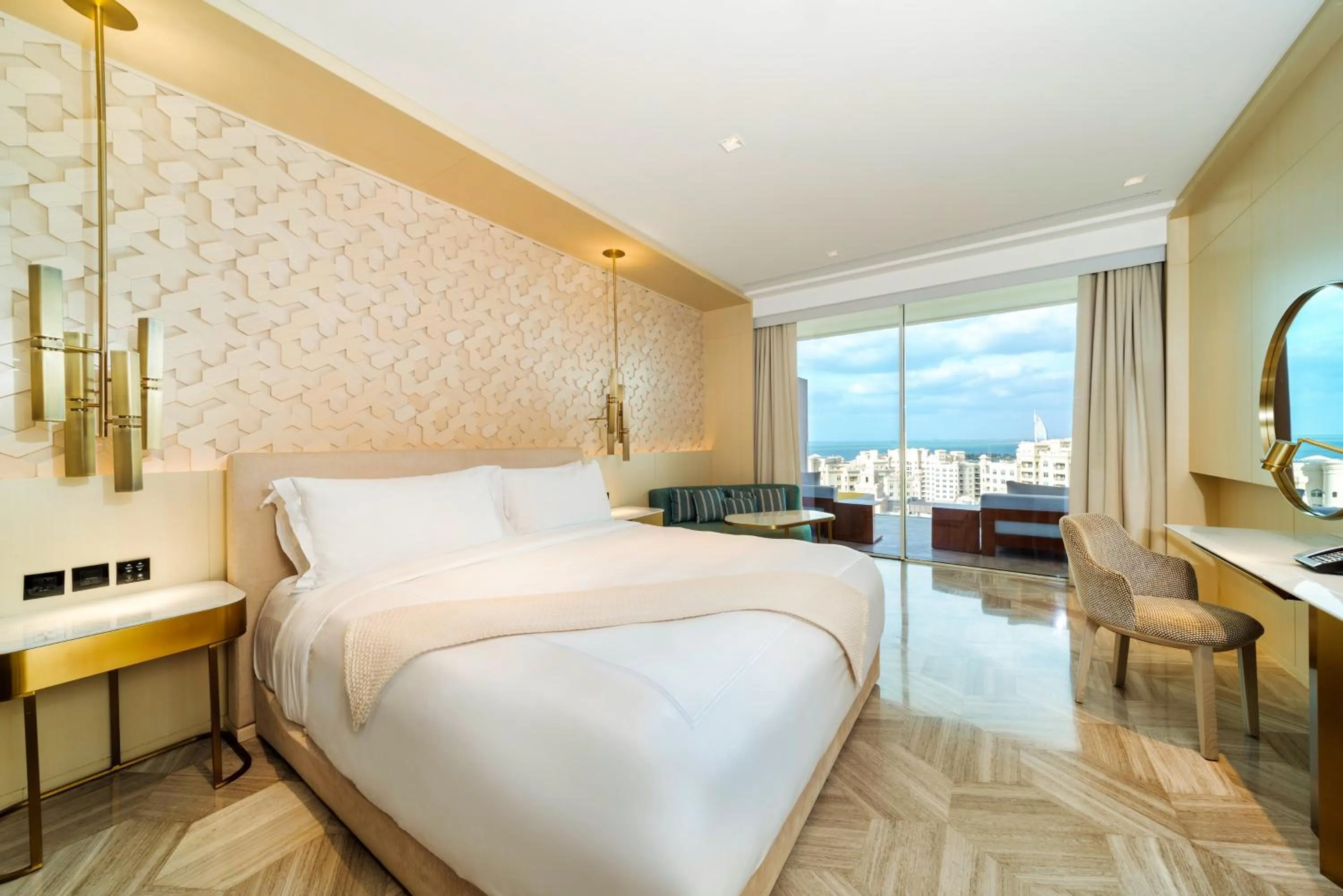 Bedroom, Bed in FIVE Palm Jumeirah Dubai