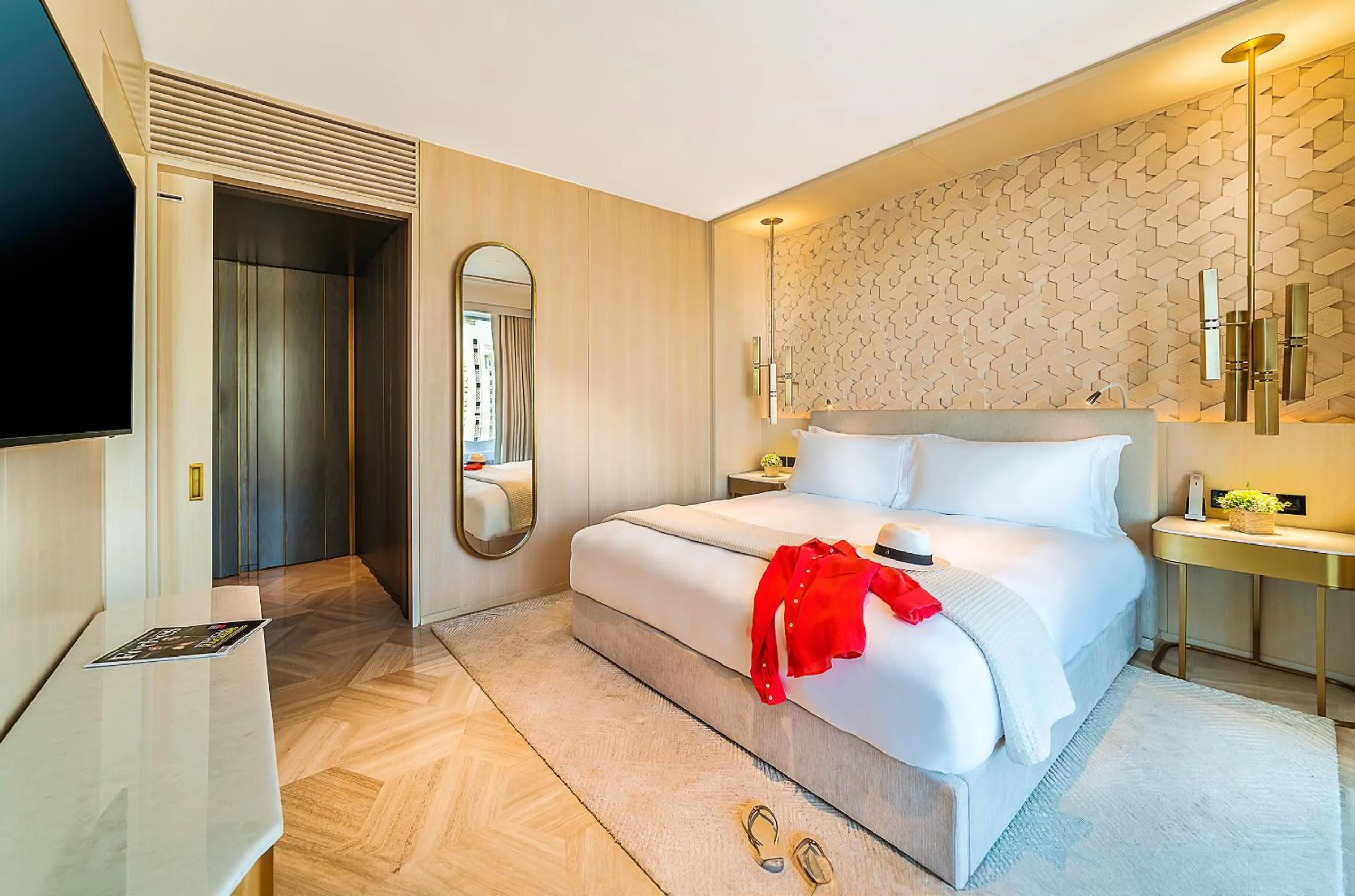Bedroom, Bed in FIVE Palm Jumeirah Dubai