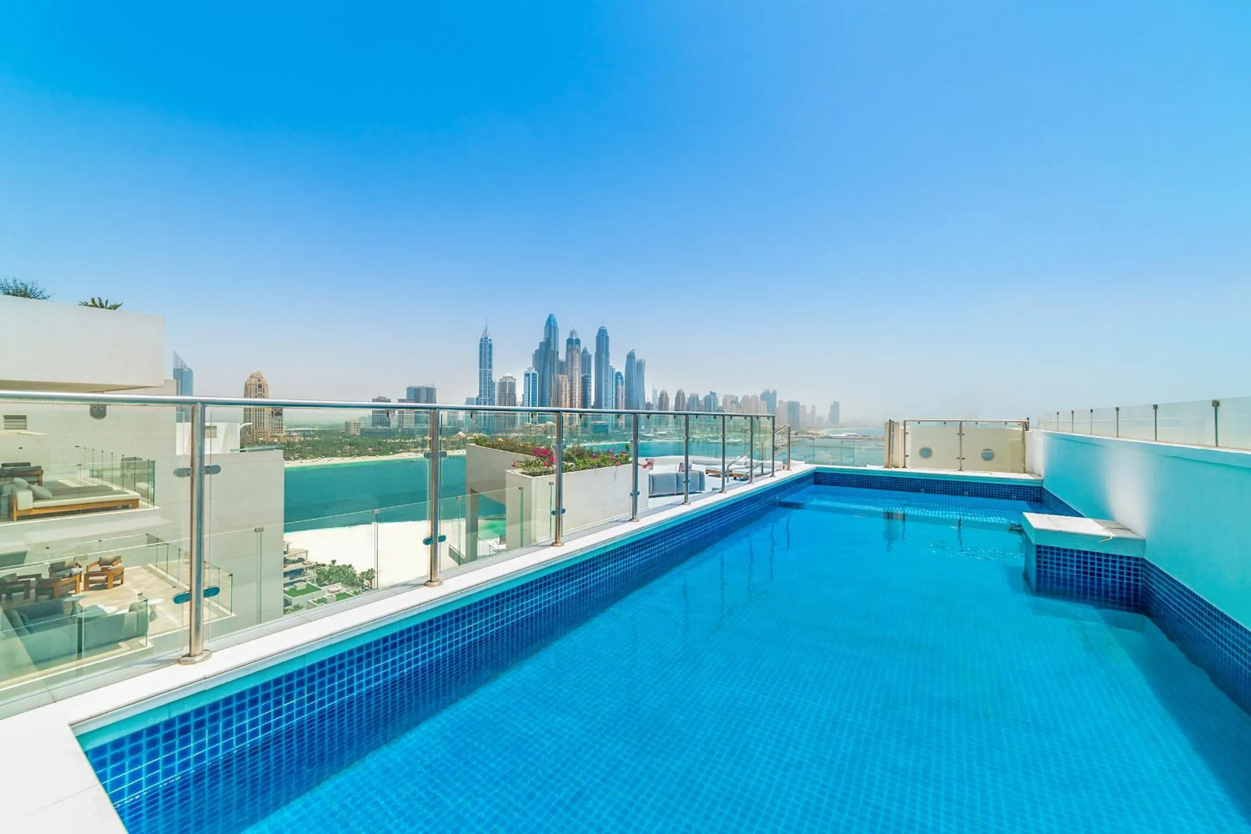 Swimming pool in FIVE Palm Jumeirah Dubai