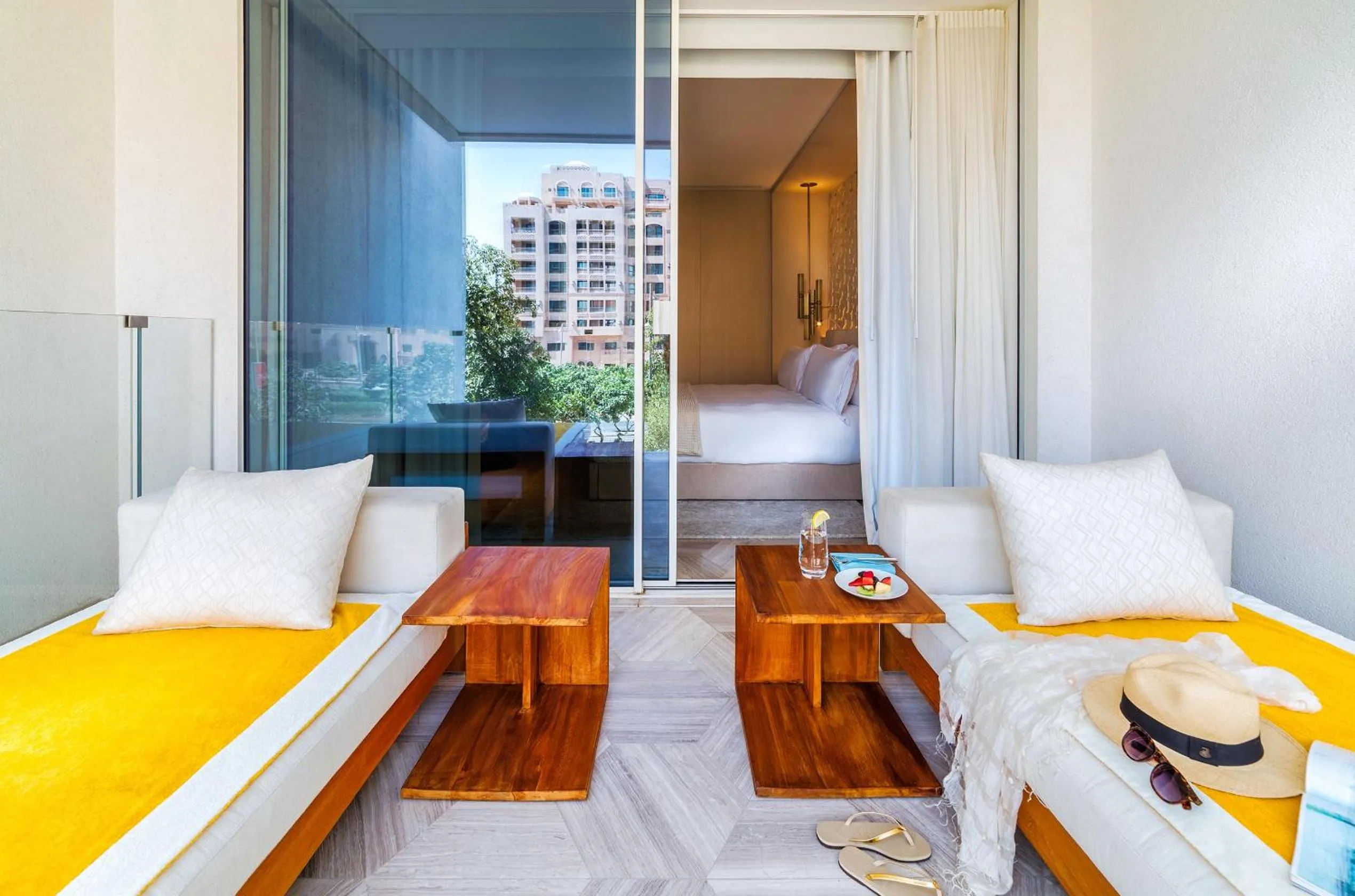 Balcony/Terrace, Bed in FIVE Palm Jumeirah Dubai