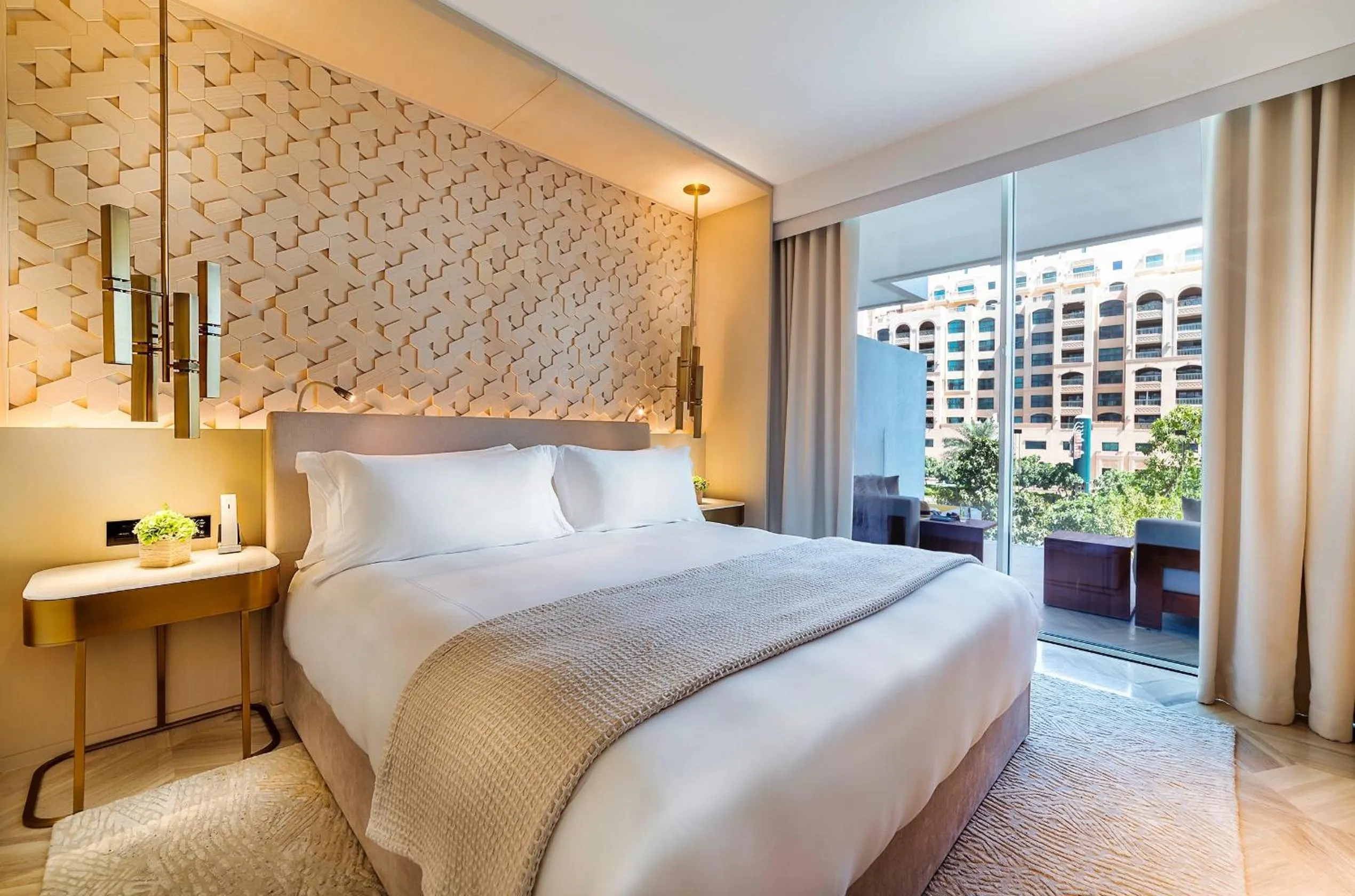 Bedroom, Bed in FIVE Palm Jumeirah Dubai