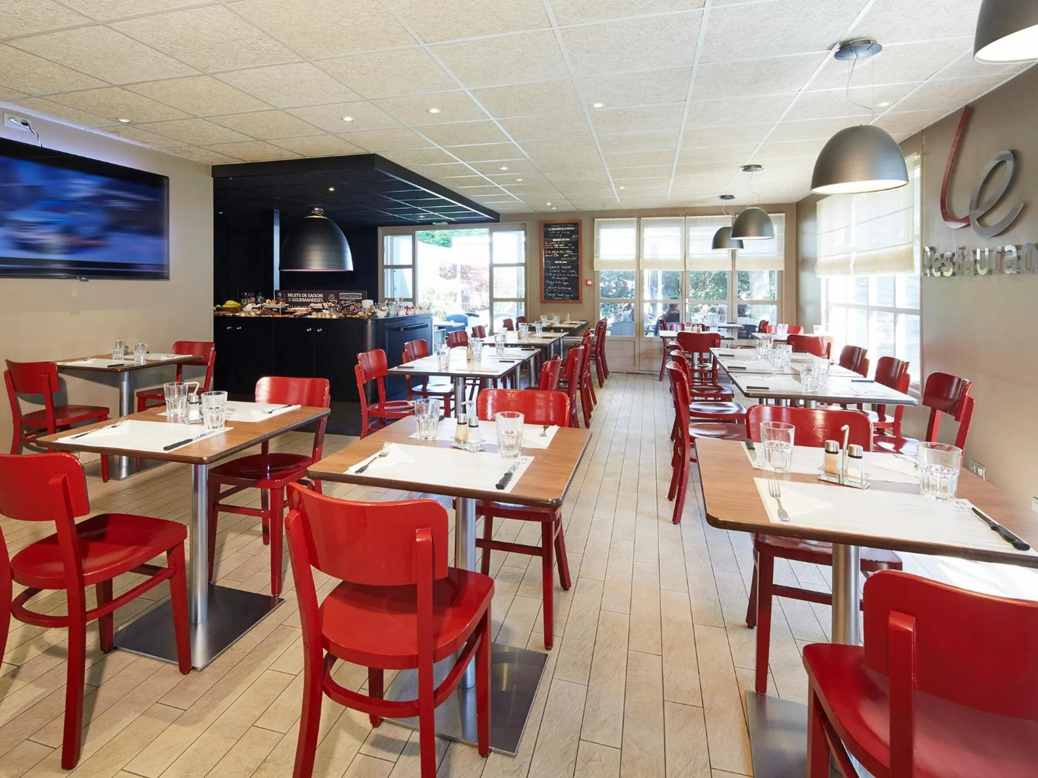 Restaurant/places to eat in Campanile Orleans - La Source