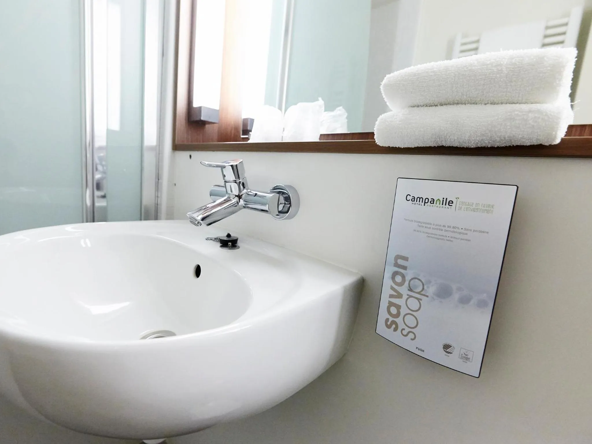 Bathroom in Campanile Orleans - La Source