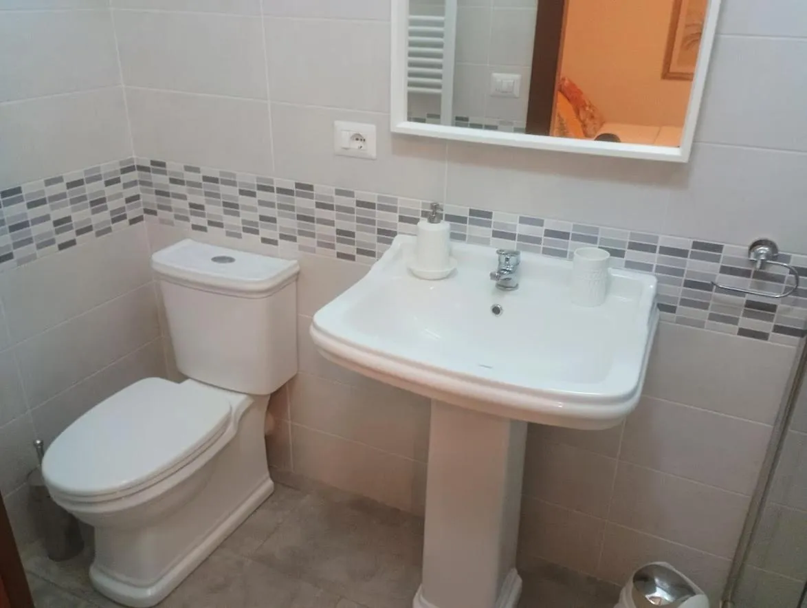 Toilet in Villa 2 Fields