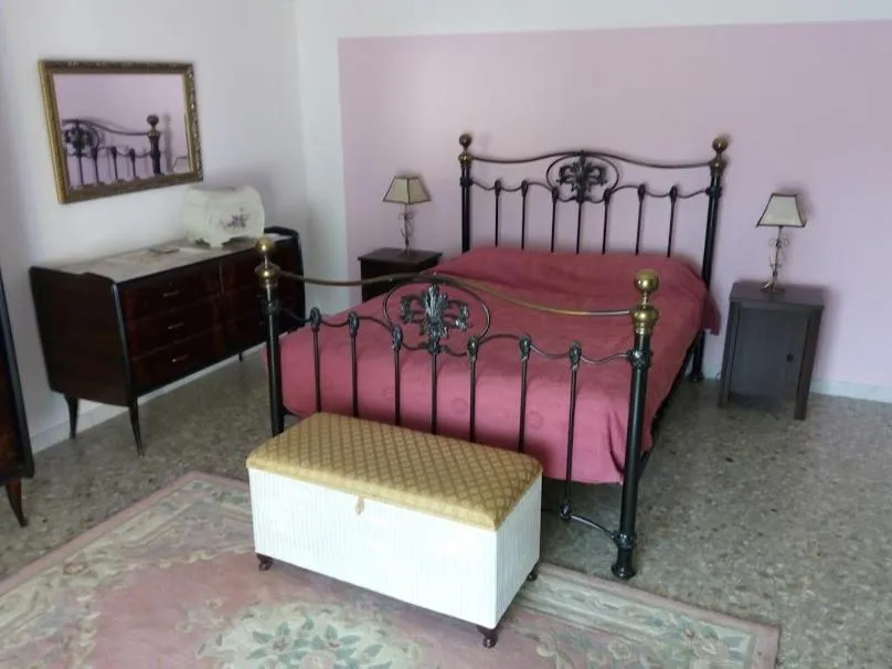 Bed in Villa 2 Fields