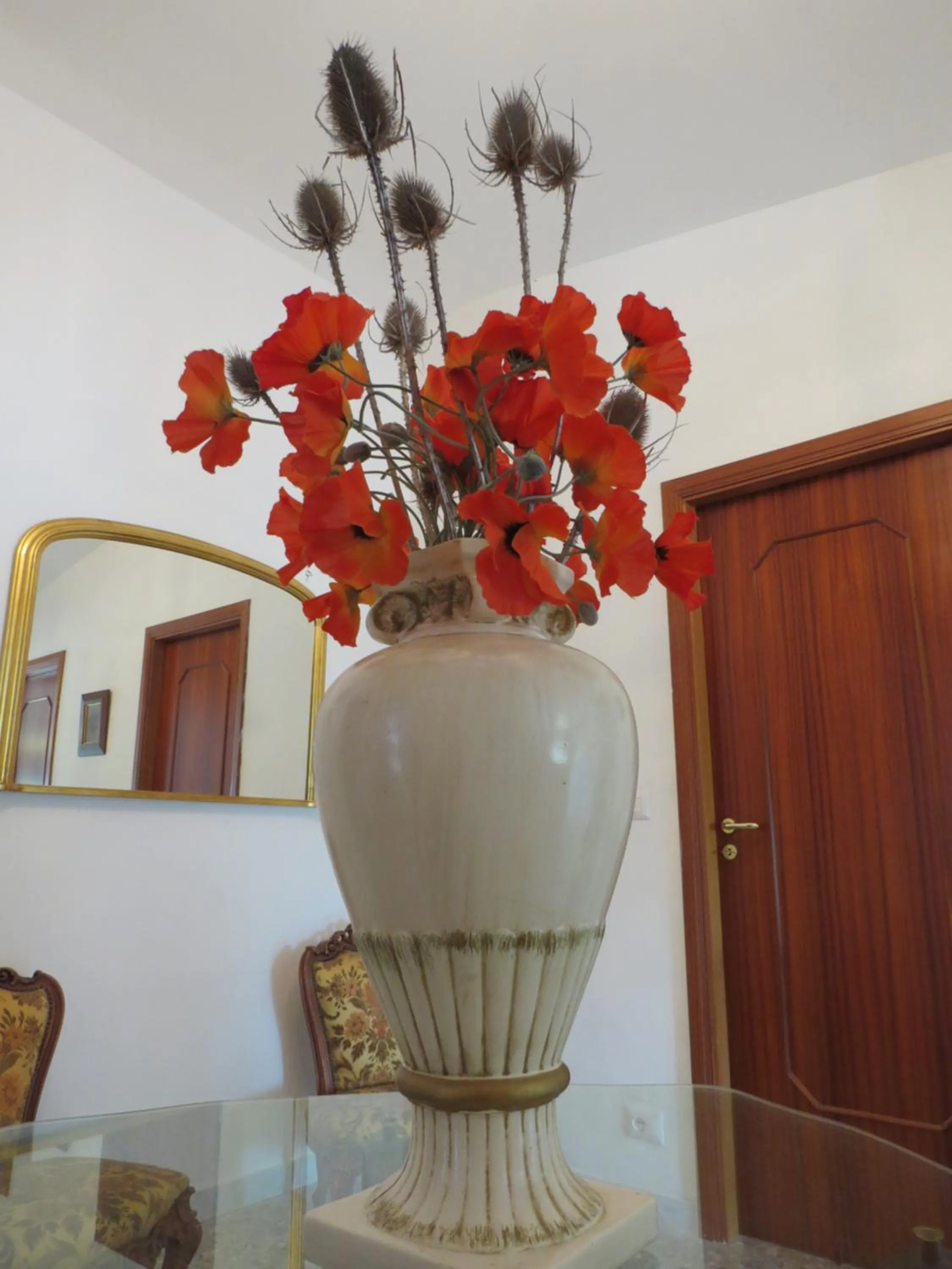 Seating area in Villa 2 Fields