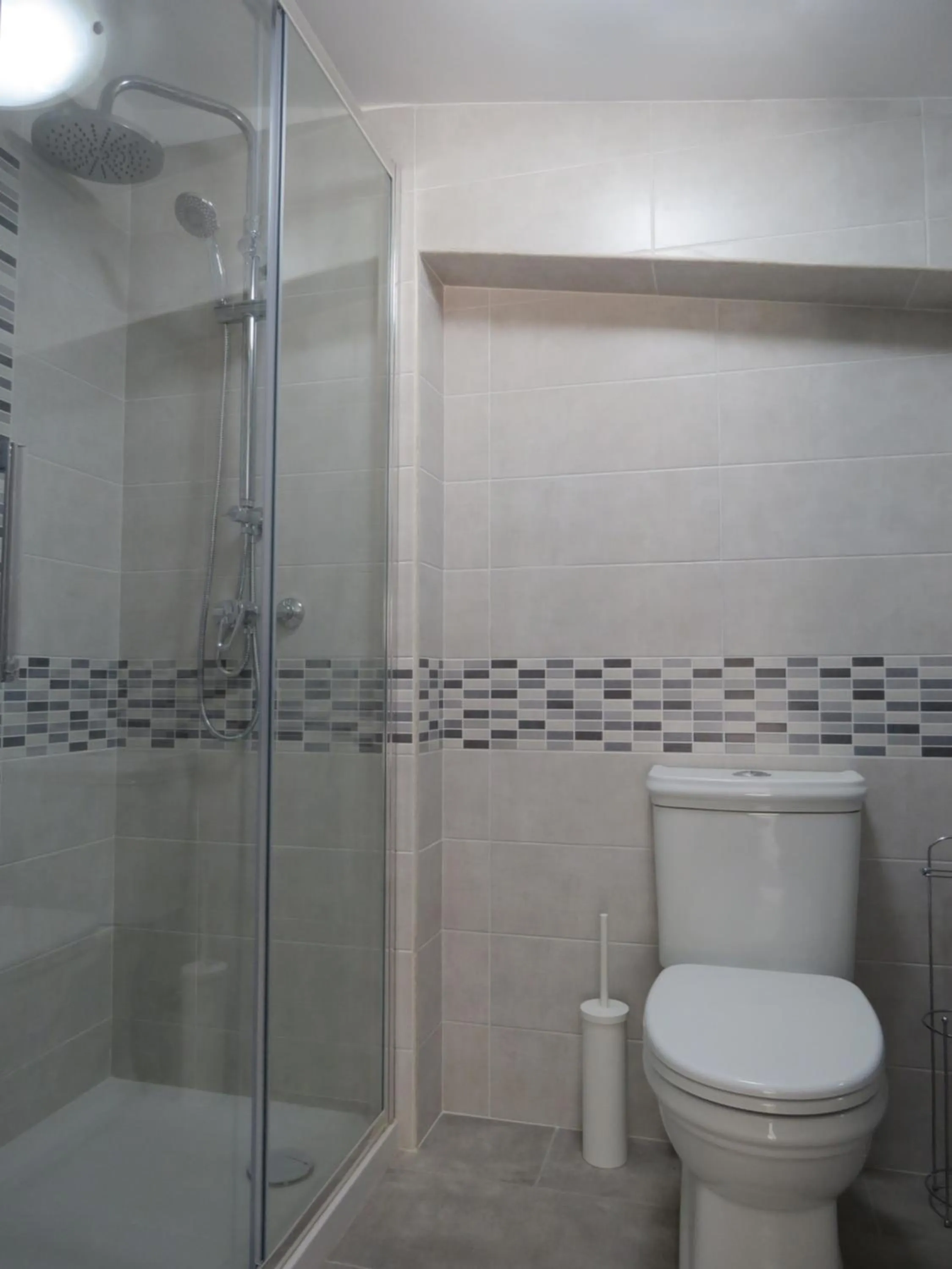 Shower in Villa 2 Fields