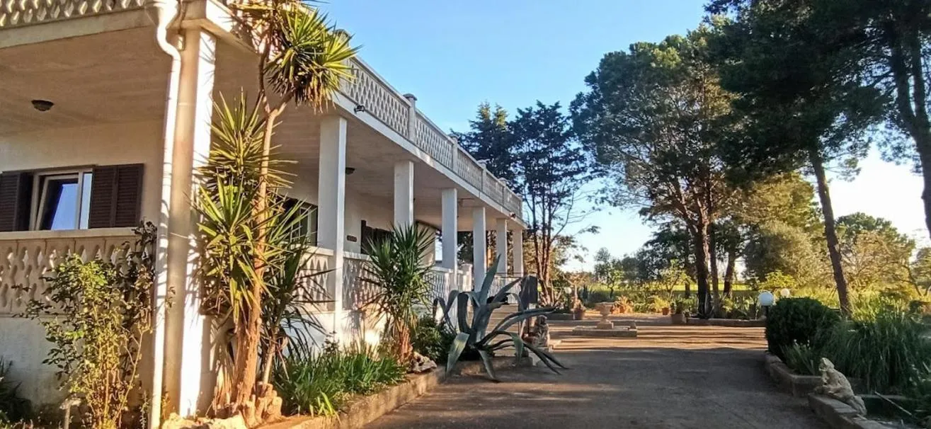 Property building in Villa 2 Fields