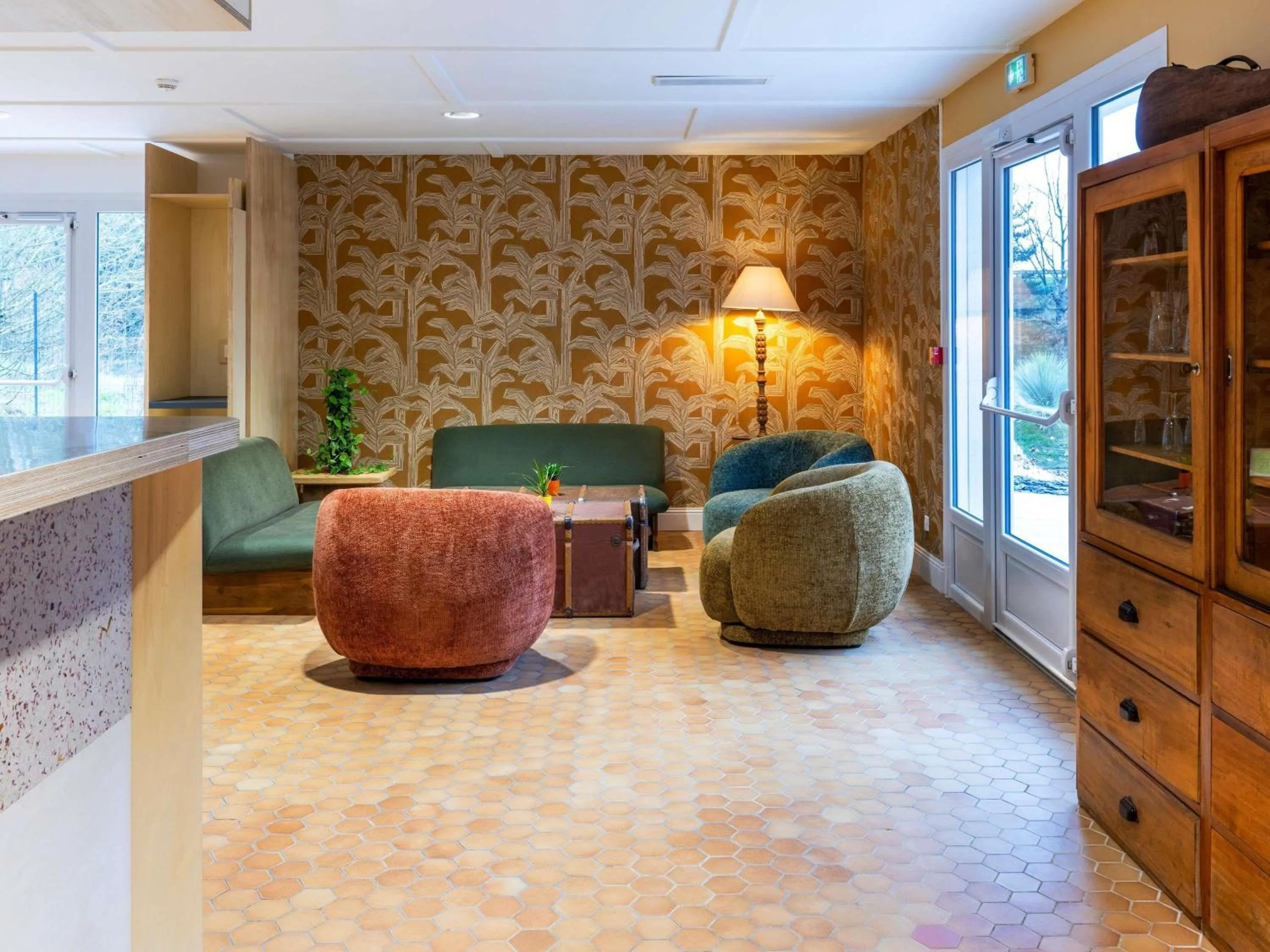 Property building in greet Hotel Chatellerault