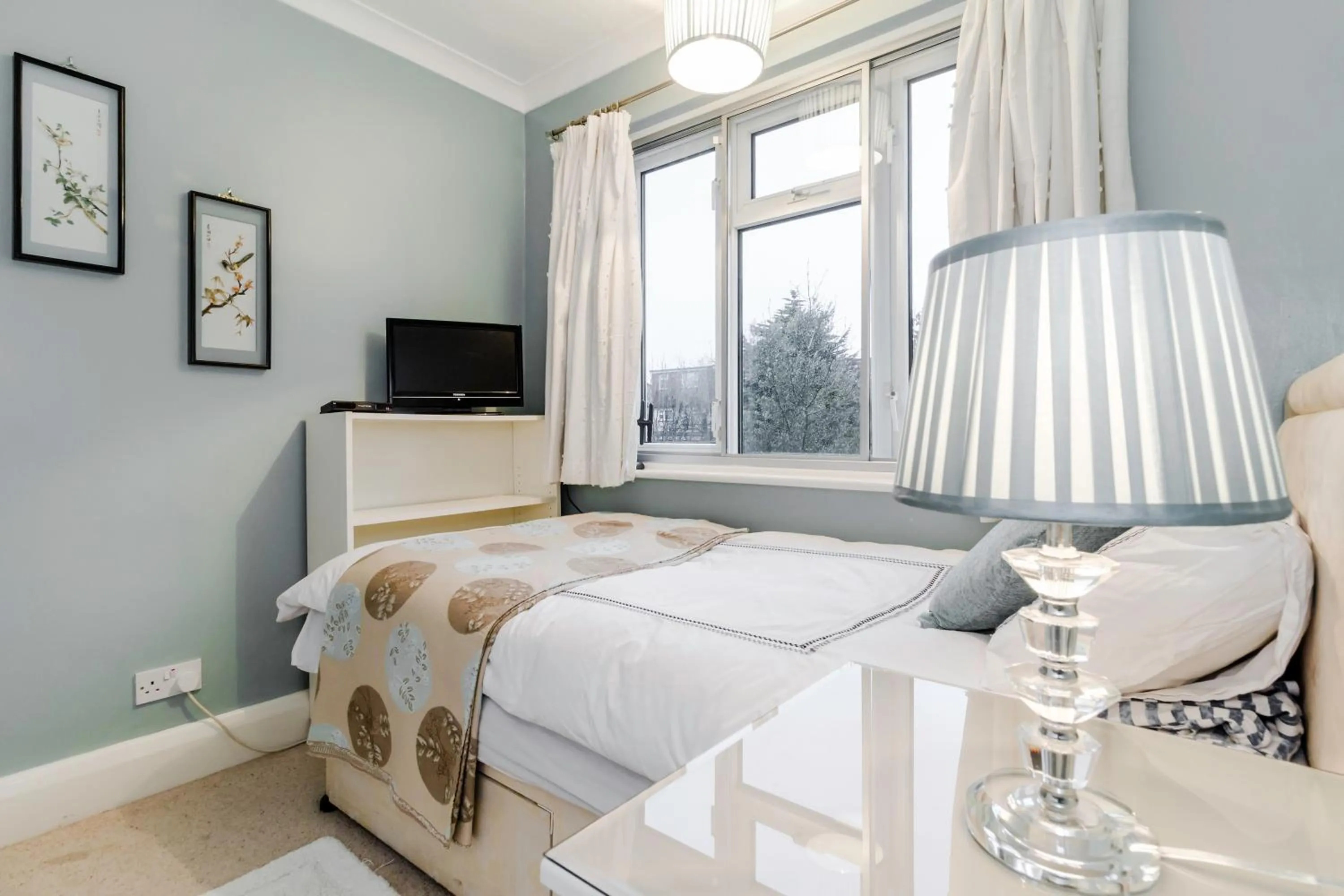 Bedroom, Bed in Brooklyn House