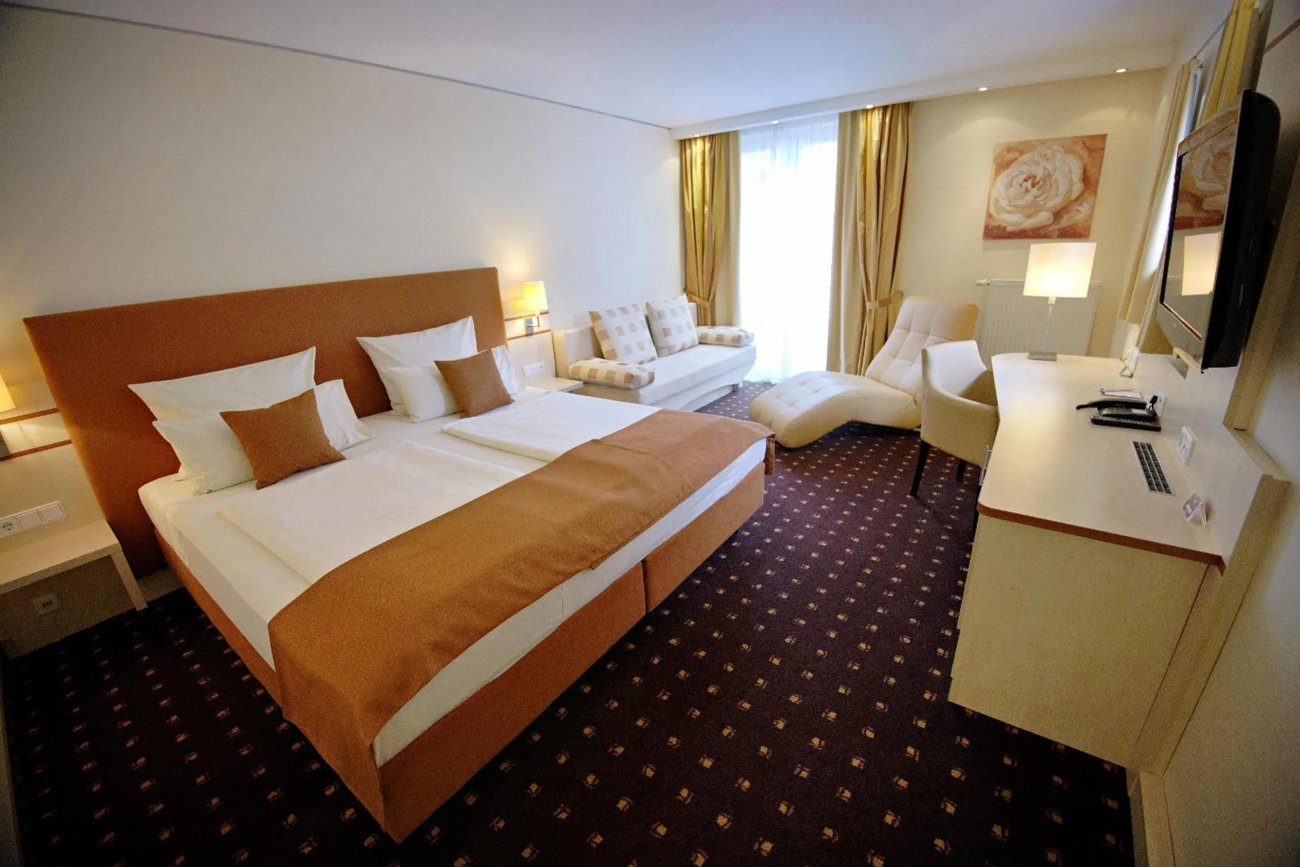 Bed in City Hotel Isar-Residenz