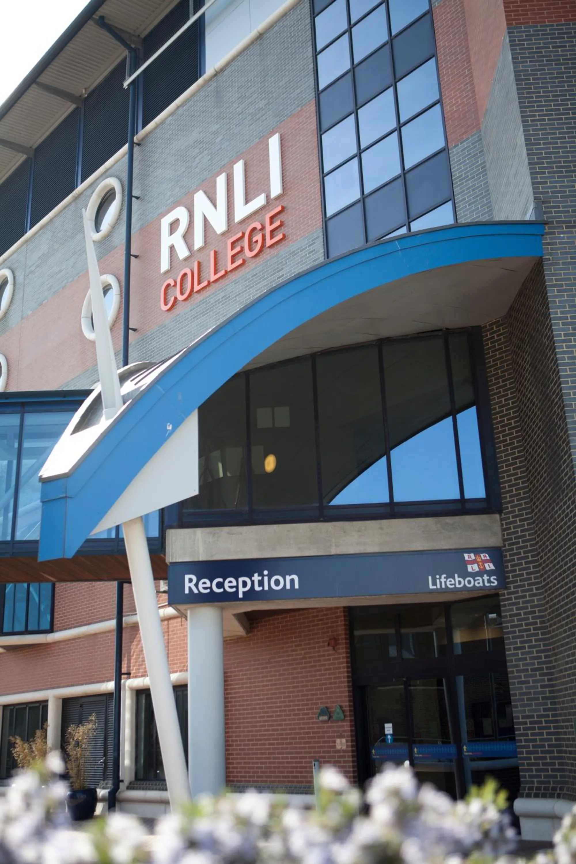 Facade/entrance in RNLI College